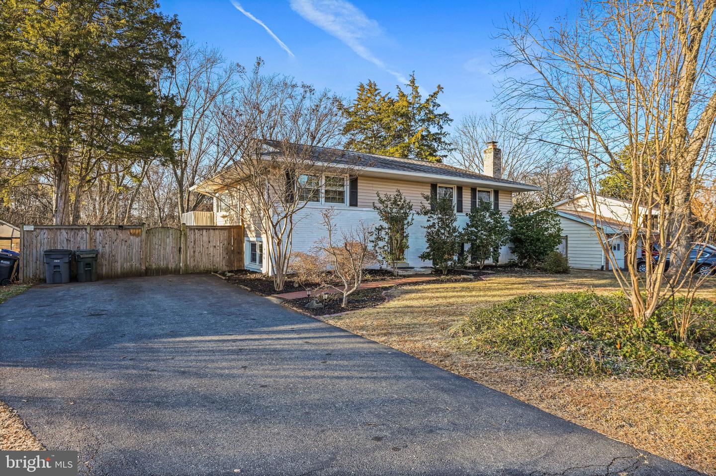 503 E CHARLOTTE ST, STERLING, Virginia 20164, 4 Bedrooms Bedrooms, ,2 BathroomsBathrooms,Residential,For sale,503 E CHARLOTTE ST,VALO2114136 MLS # VALO2114136