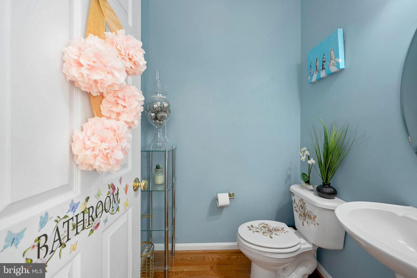 8593 WYNGATE MANOR CT, ALEXANDRIA, Virginia 22309, 3 Bedrooms Bedrooms, 7 Rooms Rooms,2 BathroomsBathrooms,Residential,For sale,8593 WYNGATE MANOR CT,VAFX2286238 MLS # VAFX2286238