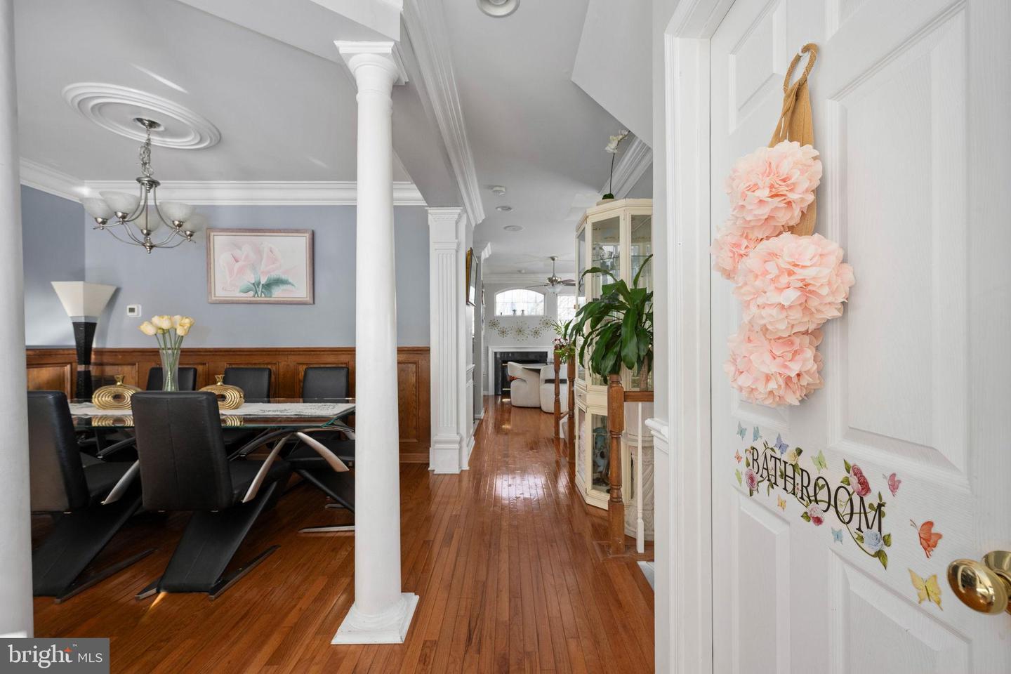 8593 WYNGATE MANOR CT, ALEXANDRIA, Virginia 22309, 3 Bedrooms Bedrooms, 7 Rooms Rooms,2 BathroomsBathrooms,Residential,For sale,8593 WYNGATE MANOR CT,VAFX2286238 MLS # VAFX2286238