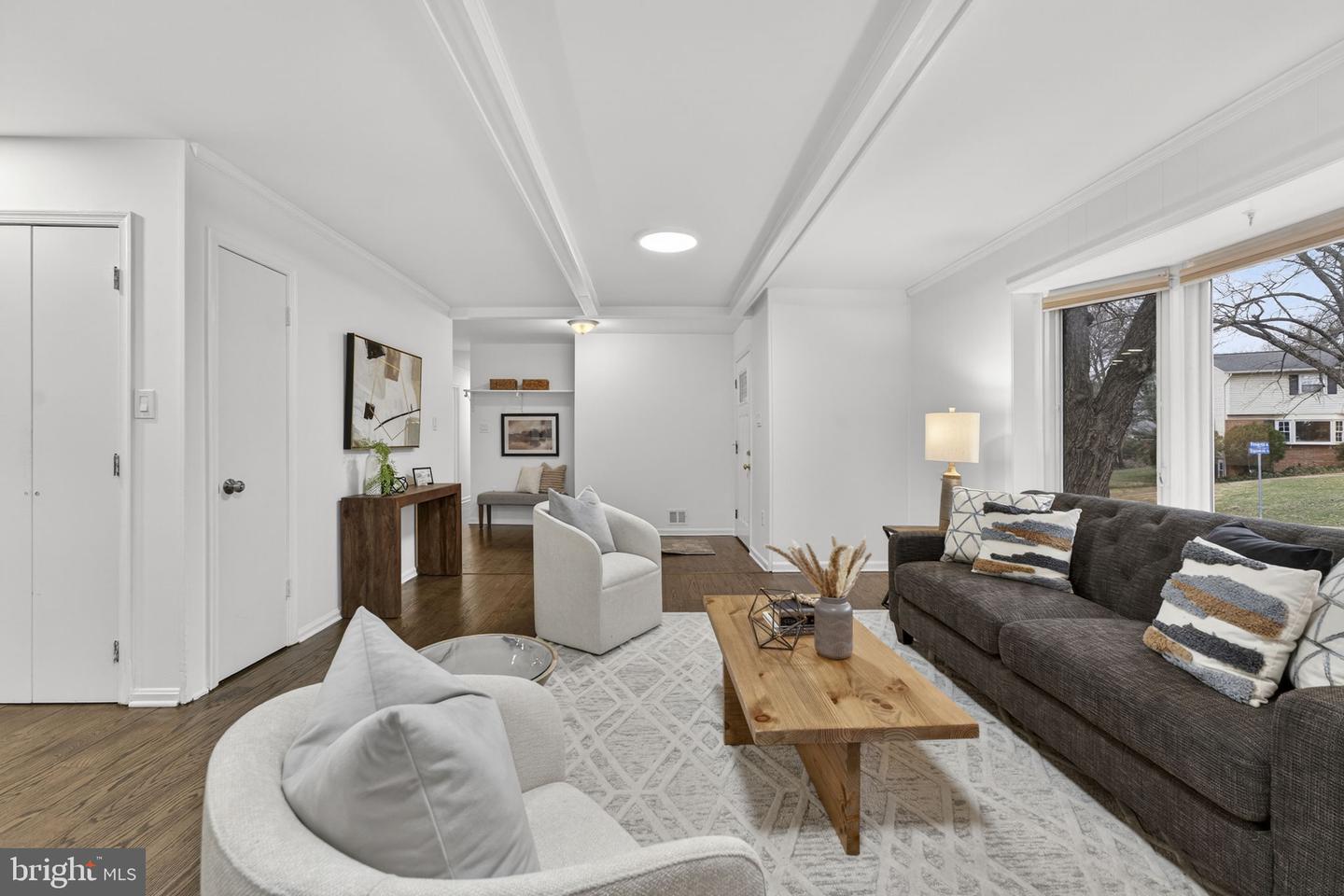 7113 PENGUIN PL, FALLS CHURCH, Virginia 22043, 4 Bedrooms Bedrooms, ,4 BathroomsBathrooms,Residential,For sale,7113 PENGUIN PL,VAFX2286438 MLS # VAFX2286438