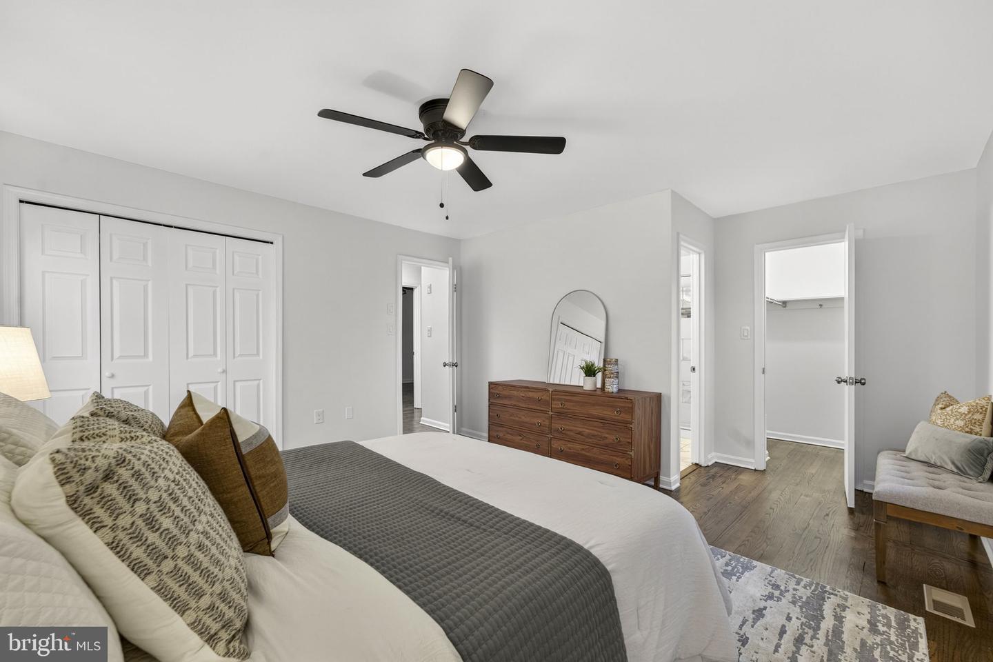 7113 PENGUIN PL, FALLS CHURCH, Virginia 22043, 4 Bedrooms Bedrooms, ,4 BathroomsBathrooms,Residential,For sale,7113 PENGUIN PL,VAFX2286438 MLS # VAFX2286438