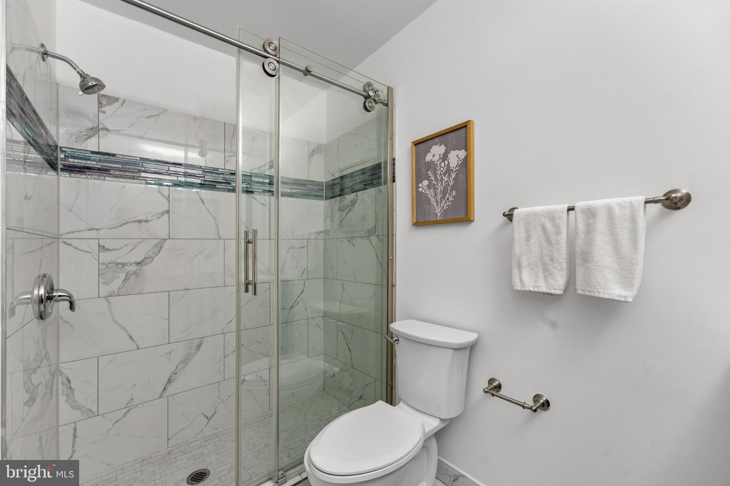 7113 PENGUIN PL, FALLS CHURCH, Virginia 22043, 4 Bedrooms Bedrooms, ,4 BathroomsBathrooms,Residential,For sale,7113 PENGUIN PL,VAFX2286438 MLS # VAFX2286438