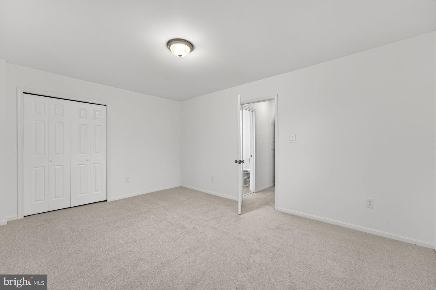 7113 PENGUIN PL, FALLS CHURCH, Virginia 22043, 4 Bedrooms Bedrooms, ,4 BathroomsBathrooms,Residential,For sale,7113 PENGUIN PL,VAFX2286438 MLS # VAFX2286438