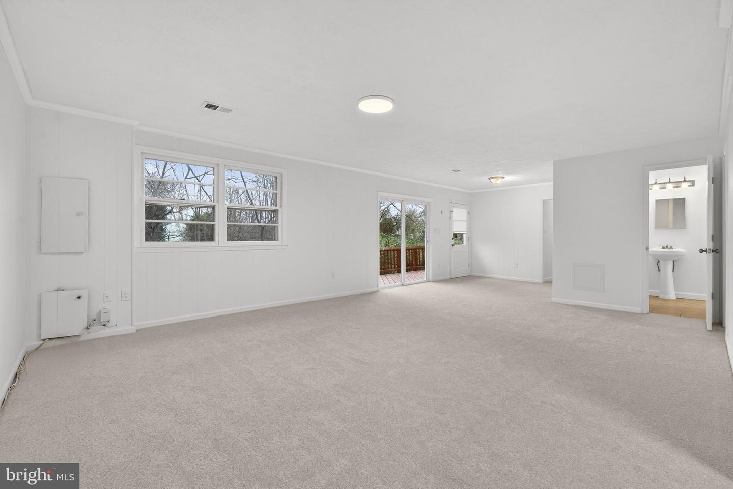 7113 PENGUIN PL, FALLS CHURCH, Virginia 22043, 4 Bedrooms Bedrooms, ,4 BathroomsBathrooms,Residential,For sale,7113 PENGUIN PL,VAFX2286438 MLS # VAFX2286438