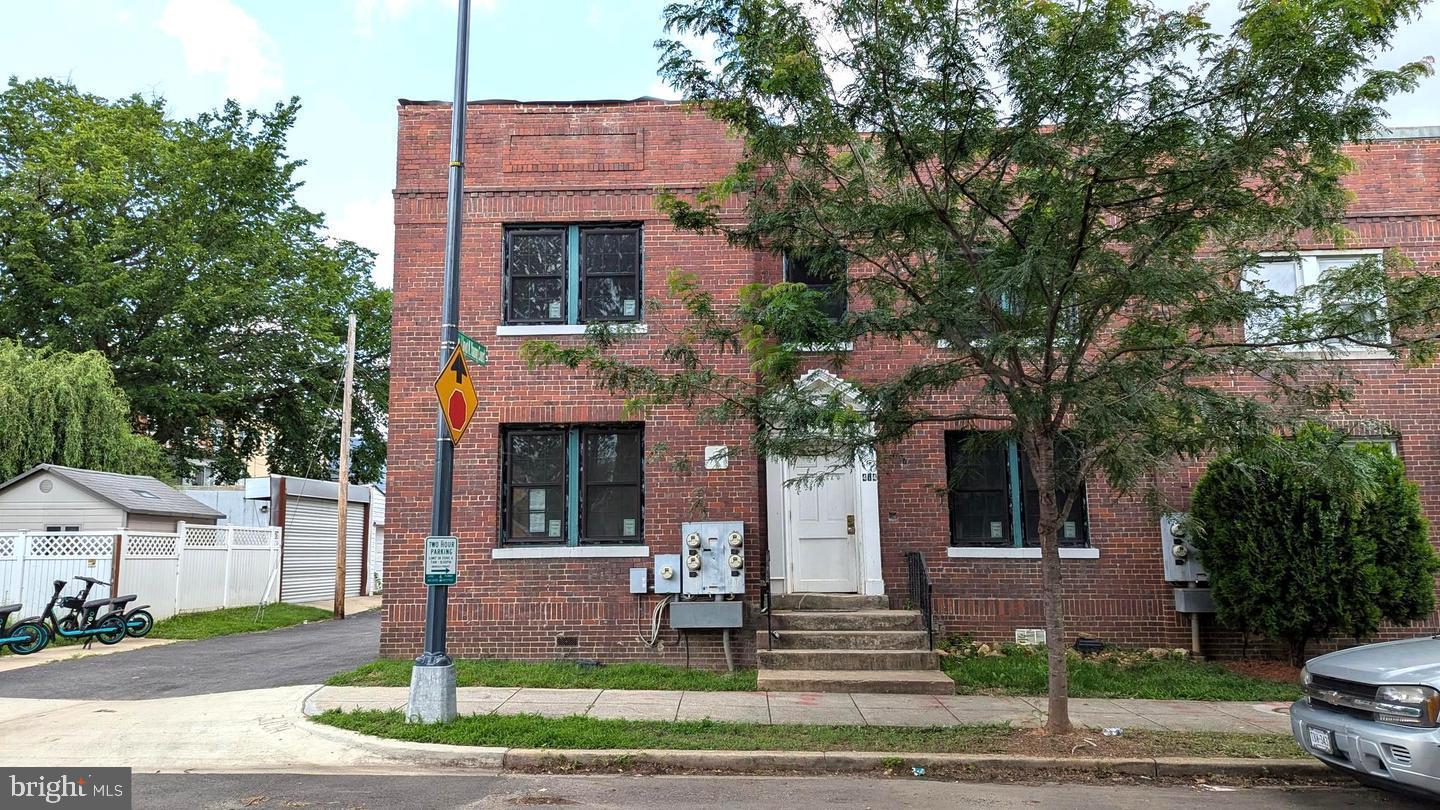 414 18TH ST NE, WASHINGTON, District Of Columbia 20002, 8 Bedrooms Bedrooms, ,8 BathroomsBathrooms,Residential,For sale,414 18TH ST NE,DCDC2242054 MLS # DCDC2242054 414 18TH ST NE, WASHINGTON, District Of Columbia 20002, 8 Bedrooms Bedrooms, ,8 BathroomsBathrooms,Residential,For sale,414 18TH ST NE,DCDC2242054 MLS # DCDC2242054