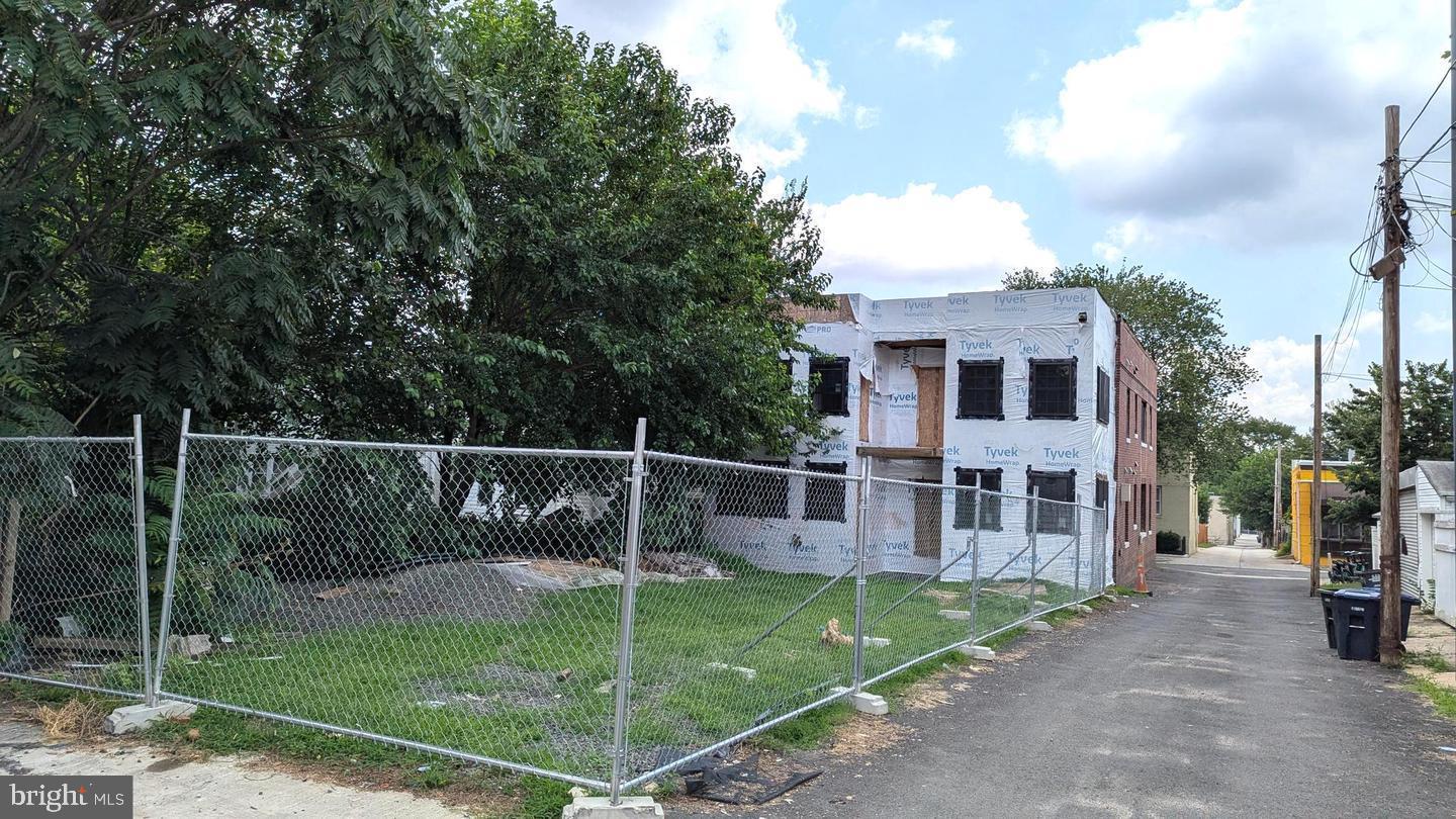 414 18TH ST NE, WASHINGTON, District Of Columbia 20002, 8 Bedrooms Bedrooms, ,8 BathroomsBathrooms,Residential,For sale,414 18TH ST NE,DCDC2242054 MLS # DCDC2242054 414 18TH ST NE, WASHINGTON, District Of Columbia 20002, 8 Bedrooms Bedrooms, ,8 BathroomsBathrooms,Residential,For sale,414 18TH ST NE,DCDC2242054 MLS # DCDC2242054