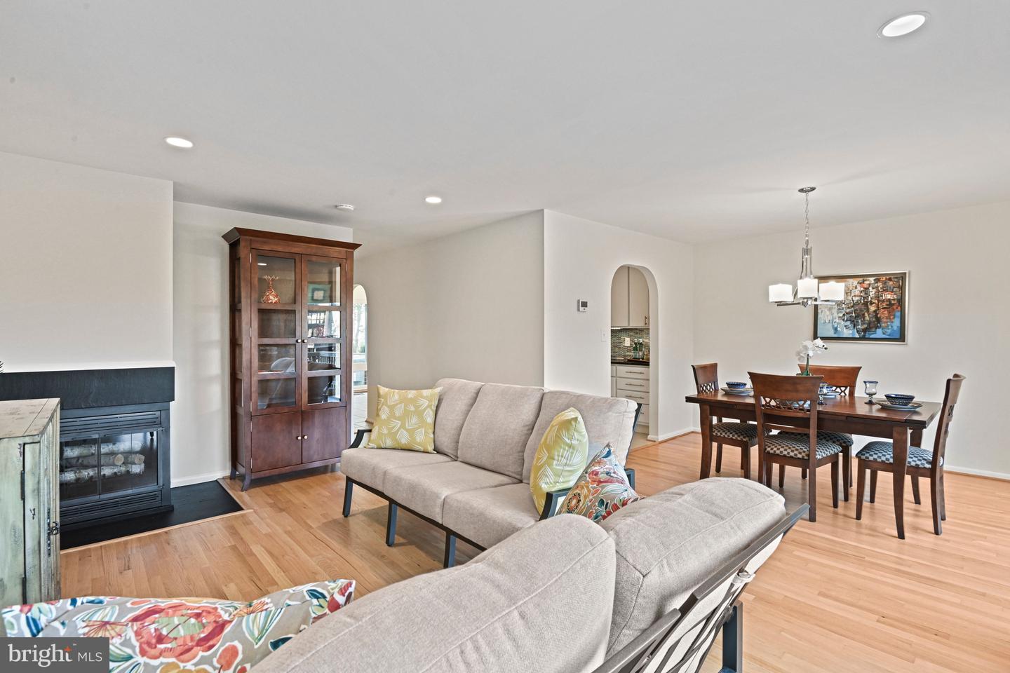 2029 CHADDS FORD, RESTON, Virginia 20191, 4 Bedrooms Bedrooms, 16 Rooms Rooms,3 BathroomsBathrooms,Residential,For sale,2029 CHADDS FORD,VAFX2286458 MLS # VAFX2286458 2029 CHADDS FORD, RESTON, Virginia 20191, 4 Bedrooms Bedrooms, 16 Rooms Rooms,3 BathroomsBathrooms,Residential,For sale,2029 CHADDS FORD,VAFX2286458 MLS # VAFX2286458