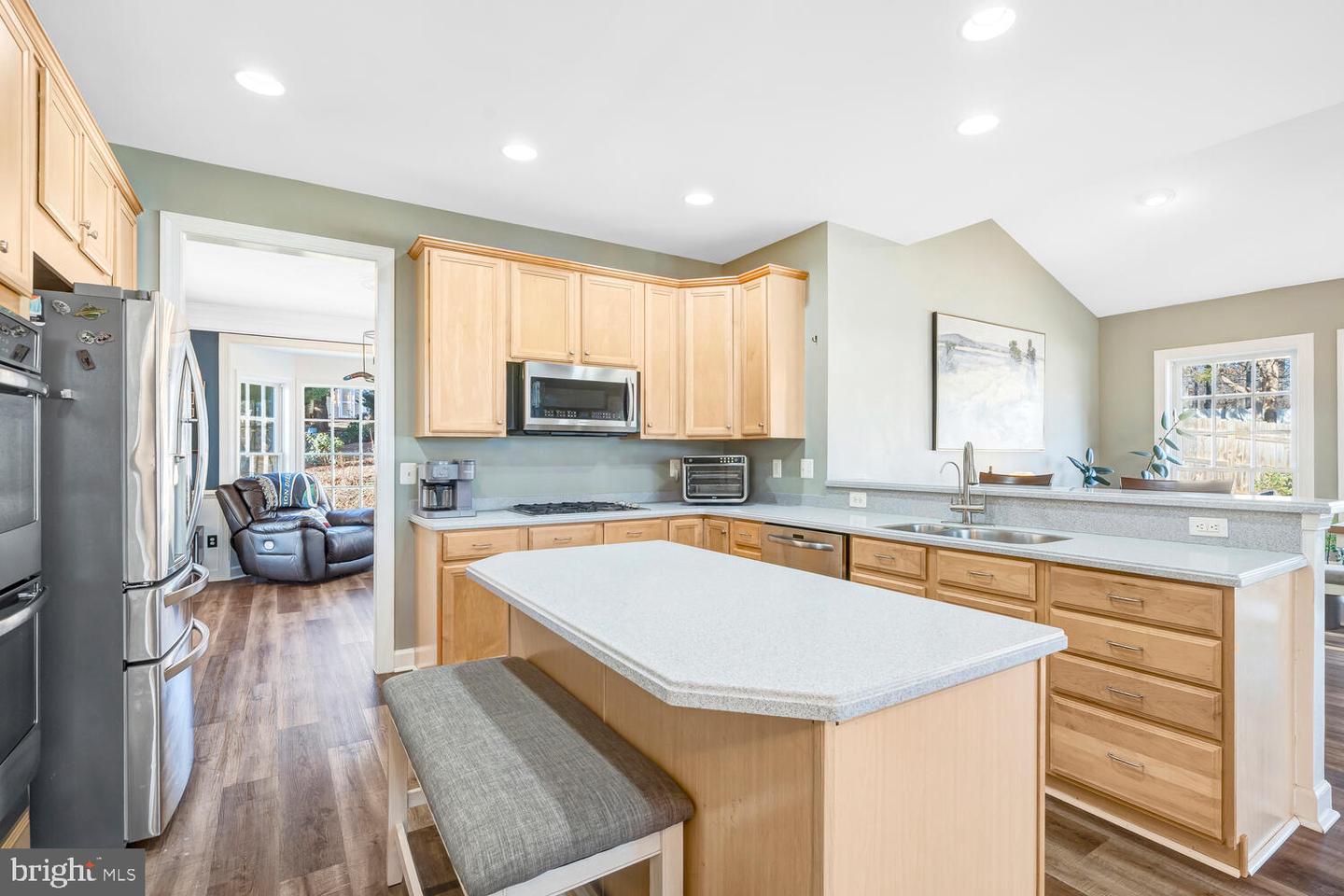 7101 NEW KENSINGTON CT, WARRENTON, Virginia 20187, 4 Bedrooms Bedrooms, ,3 BathroomsBathrooms,Residential,For sale,7101 NEW KENSINGTON CT,VAFQ2020170 MLS # VAFQ2020170