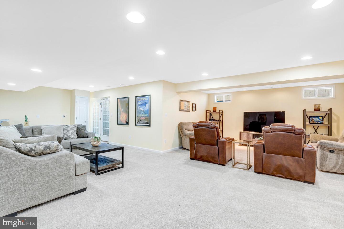 7101 NEW KENSINGTON CT, WARRENTON, Virginia 20187, 4 Bedrooms Bedrooms, ,3 BathroomsBathrooms,Residential,For sale,7101 NEW KENSINGTON CT,VAFQ2020170 MLS # VAFQ2020170