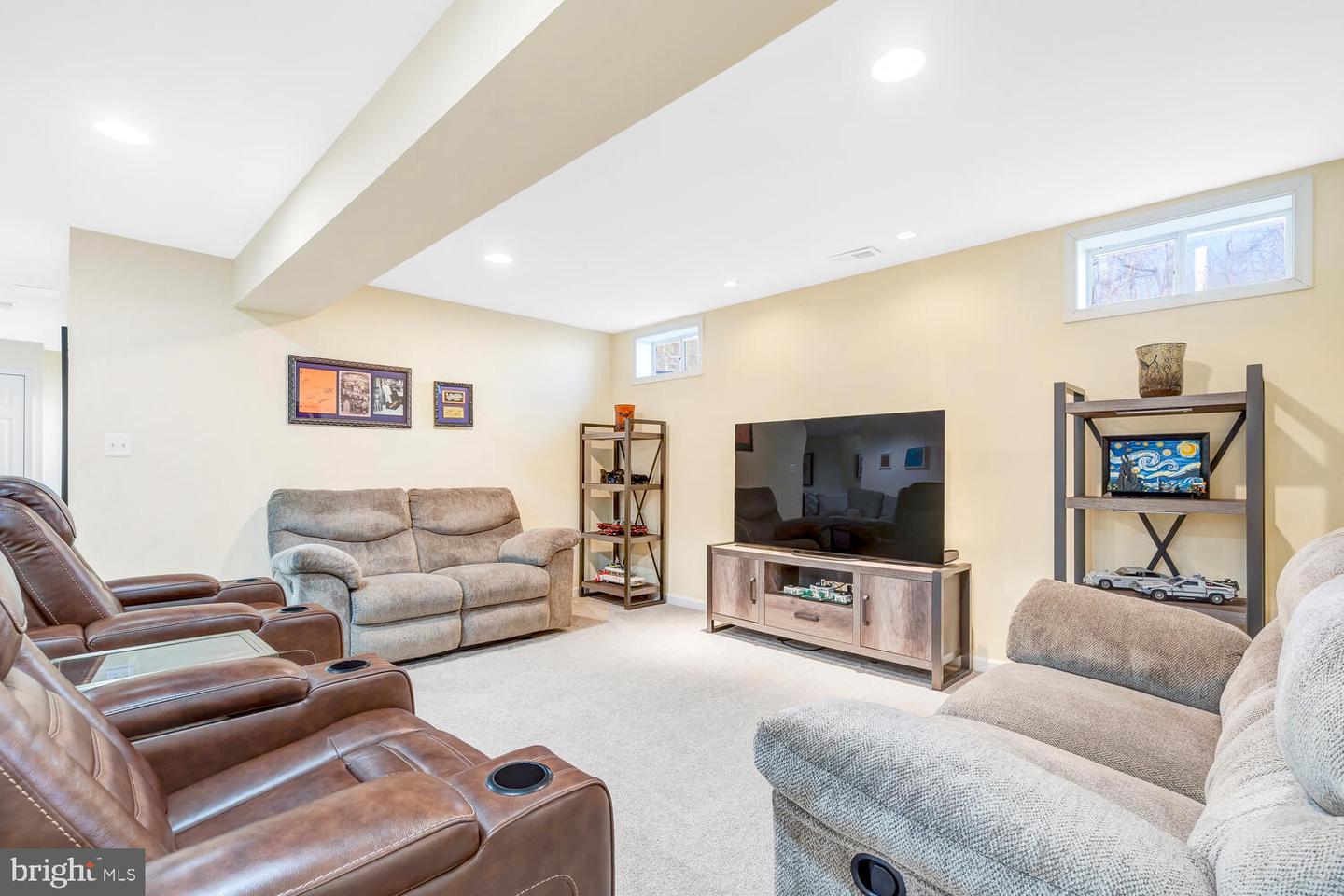 7101 NEW KENSINGTON CT, WARRENTON, Virginia 20187, 4 Bedrooms Bedrooms, ,3 BathroomsBathrooms,Residential,For sale,7101 NEW KENSINGTON CT,VAFQ2020170 MLS # VAFQ2020170