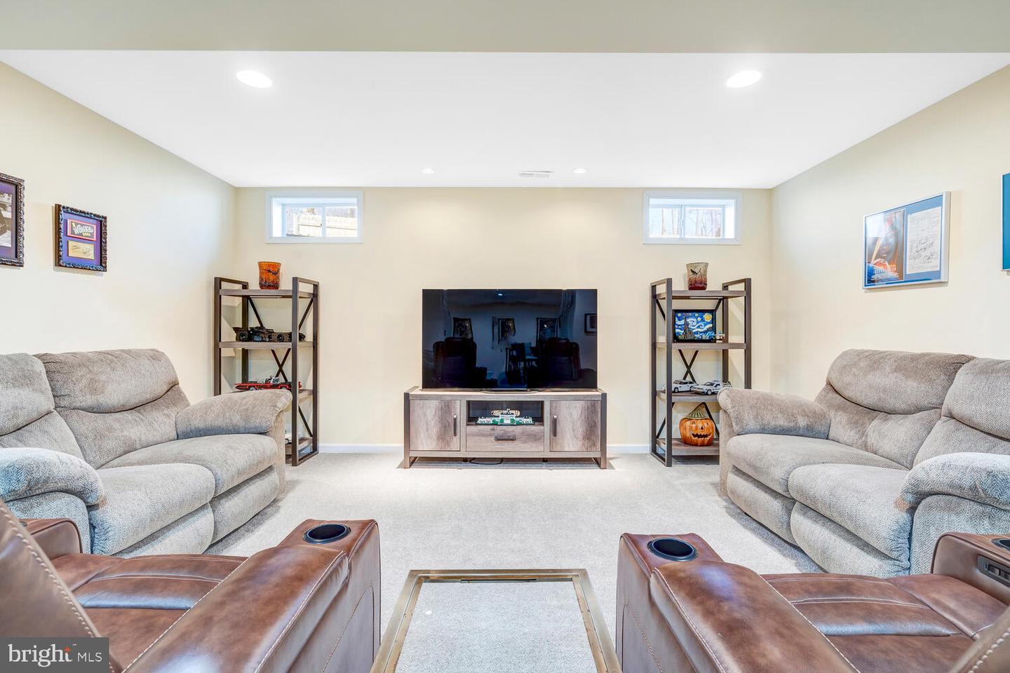 7101 NEW KENSINGTON CT, WARRENTON, Virginia 20187, 4 Bedrooms Bedrooms, ,3 BathroomsBathrooms,Residential,For sale,7101 NEW KENSINGTON CT,VAFQ2020170 MLS # VAFQ2020170