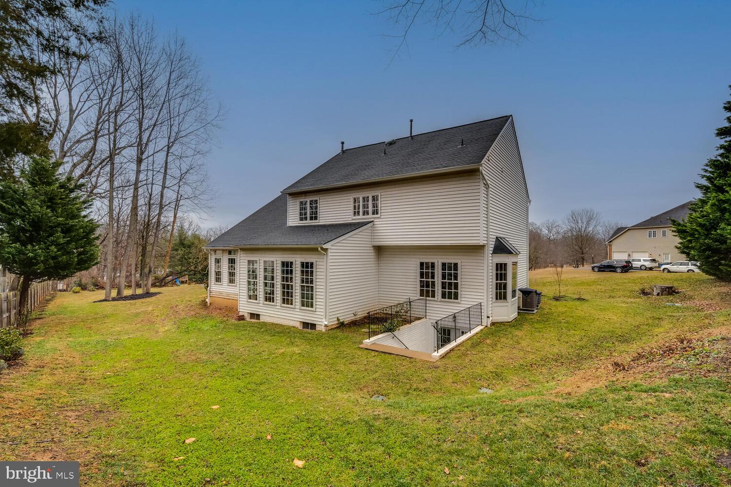 7101 NEW KENSINGTON CT, WARRENTON, Virginia 20187, 4 Bedrooms Bedrooms, ,3 BathroomsBathrooms,Residential,For sale,7101 NEW KENSINGTON CT,VAFQ2020170 MLS # VAFQ2020170