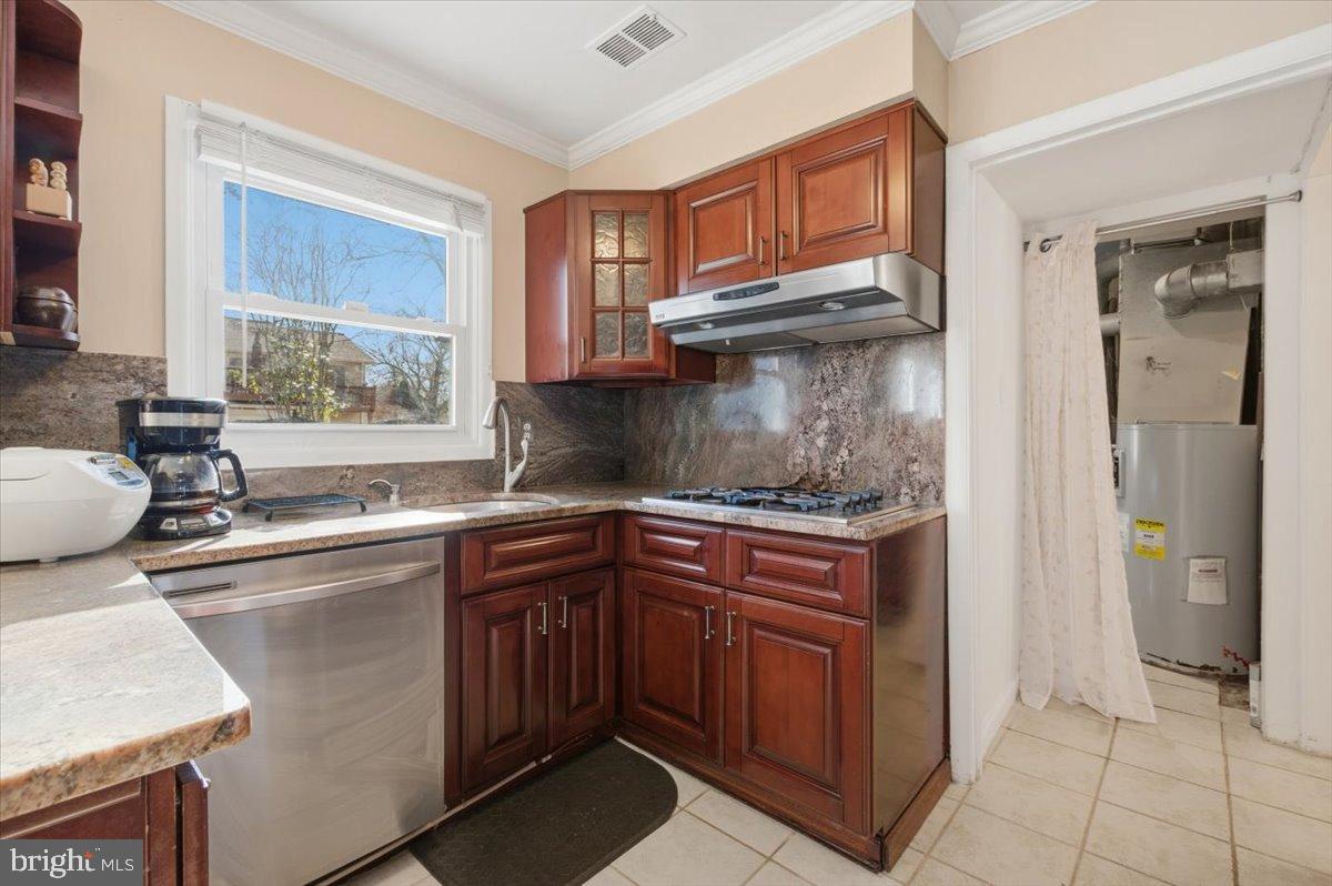 13315 PENNYPACKER LN, FAIRFAX, Virginia 22033, 4 Bedrooms Bedrooms, 13 Rooms Rooms,2 BathroomsBathrooms,Residential,For sale,13315 PENNYPACKER LN,VAFX2286486 MLS # VAFX2286486