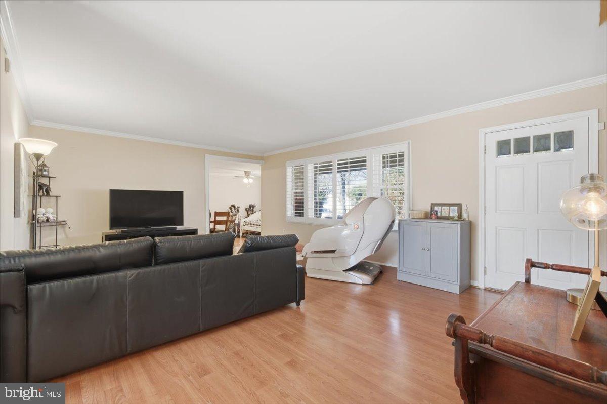 13315 PENNYPACKER LN, FAIRFAX, Virginia 22033, 4 Bedrooms Bedrooms, 13 Rooms Rooms,2 BathroomsBathrooms,Residential,For sale,13315 PENNYPACKER LN,VAFX2286486 MLS # VAFX2286486