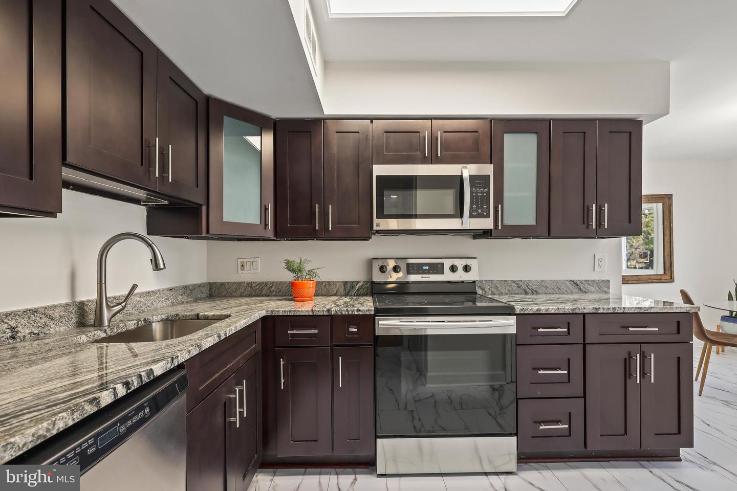 4599 LOGSDON DR #37, ANNANDALE, Virginia 22003, 3 Bedrooms Bedrooms, ,2 BathroomsBathrooms,Residential,For sale,4599 LOGSDON DR #37,VAFX2286502 MLS # VAFX2286502 4599 LOGSDON DR #37, ANNANDALE, Virginia 22003, 3 Bedrooms Bedrooms, ,2 BathroomsBathrooms,Residential,For sale,4599 LOGSDON DR #37,VAFX2286502 MLS # VAFX2286502