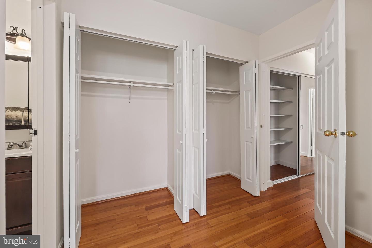 4599 LOGSDON DR #37, ANNANDALE, Virginia 22003, 3 Bedrooms Bedrooms, ,2 BathroomsBathrooms,Residential,For sale,4599 LOGSDON DR #37,VAFX2286502 MLS # VAFX2286502 4599 LOGSDON DR #37, ANNANDALE, Virginia 22003, 3 Bedrooms Bedrooms, ,2 BathroomsBathrooms,Residential,For sale,4599 LOGSDON DR #37,VAFX2286502 MLS # VAFX2286502