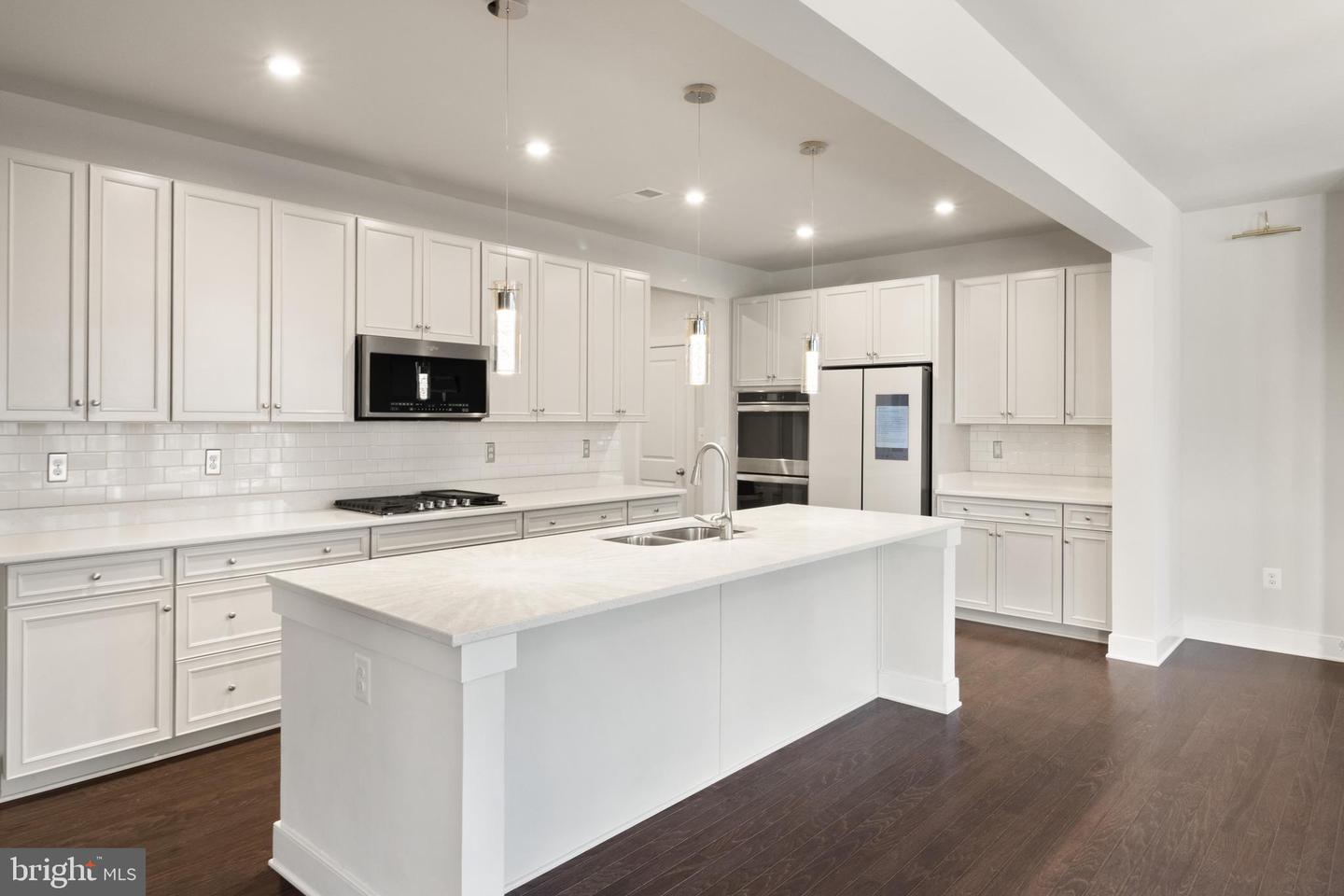 1527 MEADOWLARK GLEN RD, DUMFRIES, Virginia 22026, 4 Bedrooms Bedrooms, ,3 BathroomsBathrooms,Residential,For sale,1527 MEADOWLARK GLEN RD,VAPW2110832 MLS # VAPW2110832