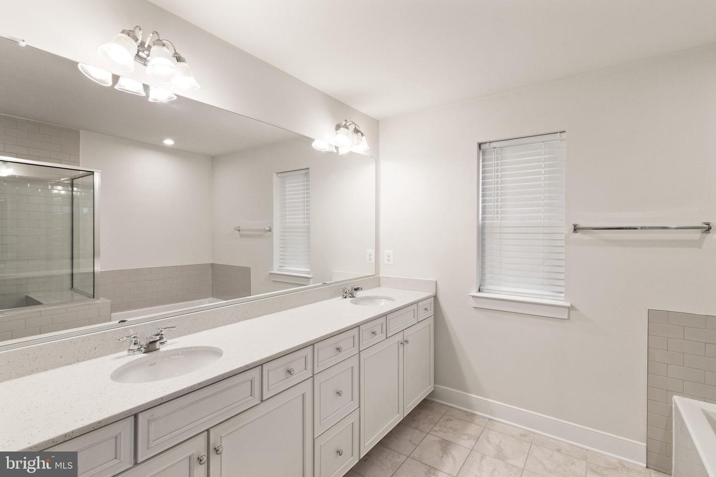 1527 MEADOWLARK GLEN RD, DUMFRIES, Virginia 22026, 4 Bedrooms Bedrooms, ,3 BathroomsBathrooms,Residential,For sale,1527 MEADOWLARK GLEN RD,VAPW2110832 MLS # VAPW2110832