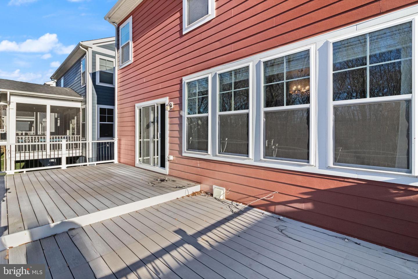 1527 MEADOWLARK GLEN RD, DUMFRIES, Virginia 22026, 4 Bedrooms Bedrooms, ,3 BathroomsBathrooms,Residential,For sale,1527 MEADOWLARK GLEN RD,VAPW2110832 MLS # VAPW2110832