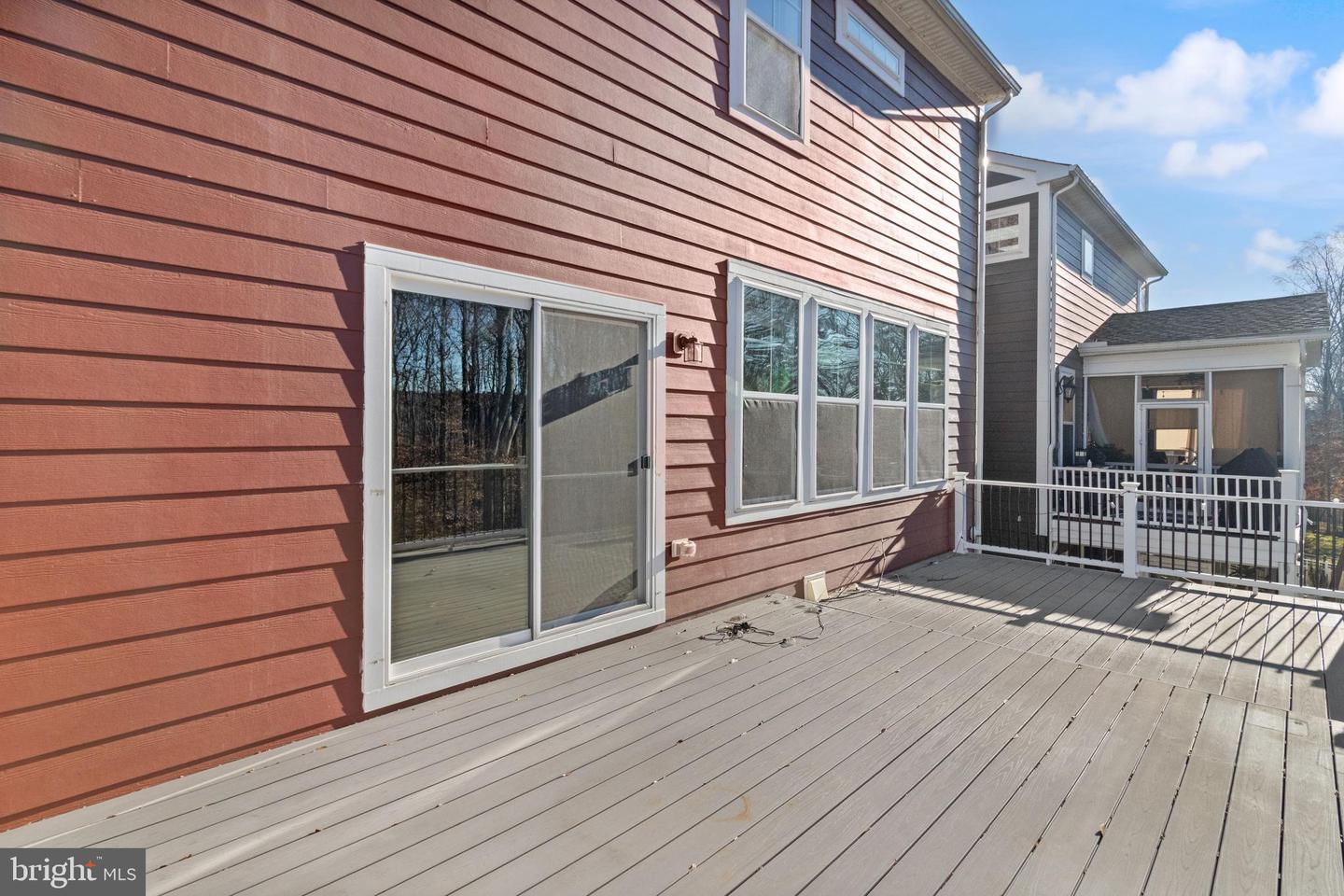 1527 MEADOWLARK GLEN RD, DUMFRIES, Virginia 22026, 4 Bedrooms Bedrooms, ,3 BathroomsBathrooms,Residential,For sale,1527 MEADOWLARK GLEN RD,VAPW2110832 MLS # VAPW2110832