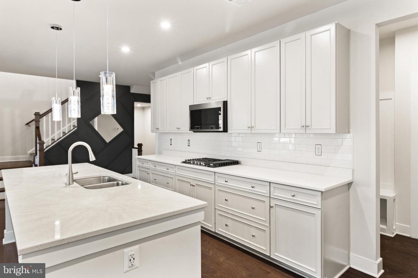 1527 MEADOWLARK GLEN RD, DUMFRIES, Virginia 22026, 4 Bedrooms Bedrooms, ,3 BathroomsBathrooms,Residential,For sale,1527 MEADOWLARK GLEN RD,VAPW2110832 MLS # VAPW2110832