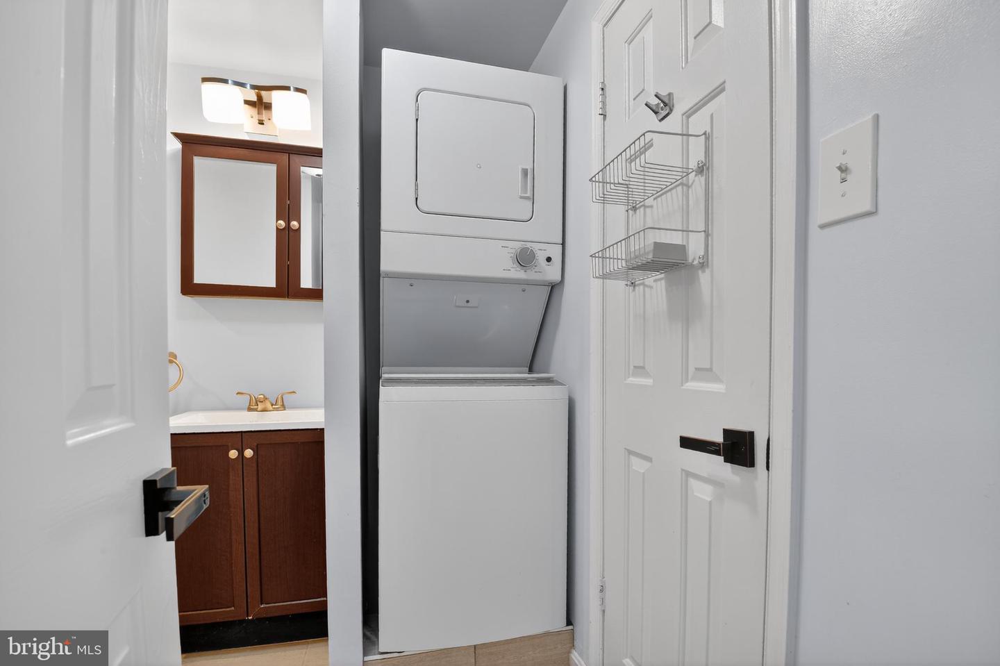 322 HUME AVE, ALEXANDRIA, Virginia 22301, 3 Bedrooms Bedrooms, ,3 BathroomsBathrooms,Residential,For sale,322 HUME AVE,VAAX2053320 MLS # VAAX2053320 322 HUME AVE, ALEXANDRIA, Virginia 22301, 3 Bedrooms Bedrooms, ,3 BathroomsBathrooms,Residential,For sale,322 HUME AVE,VAAX2053320 MLS # VAAX2053320