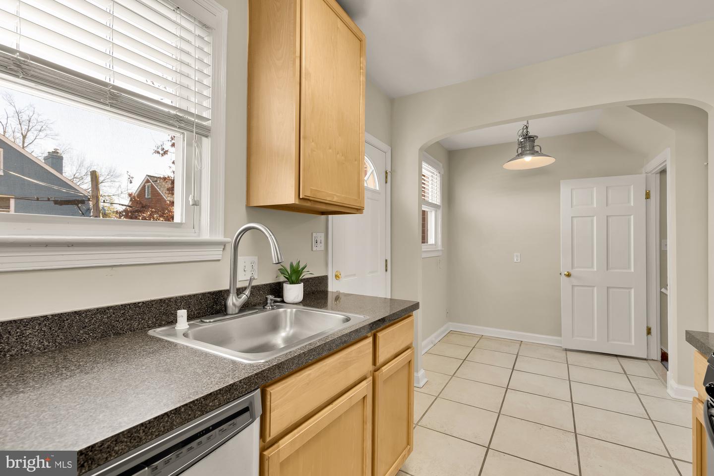 3805 17TH ST NE, WASHINGTON, District Of Columbia 20018, 3 Bedrooms Bedrooms, ,3 BathroomsBathrooms,Residential,For sale,3805 17TH ST NE,DCDC2242138 MLS # DCDC2242138