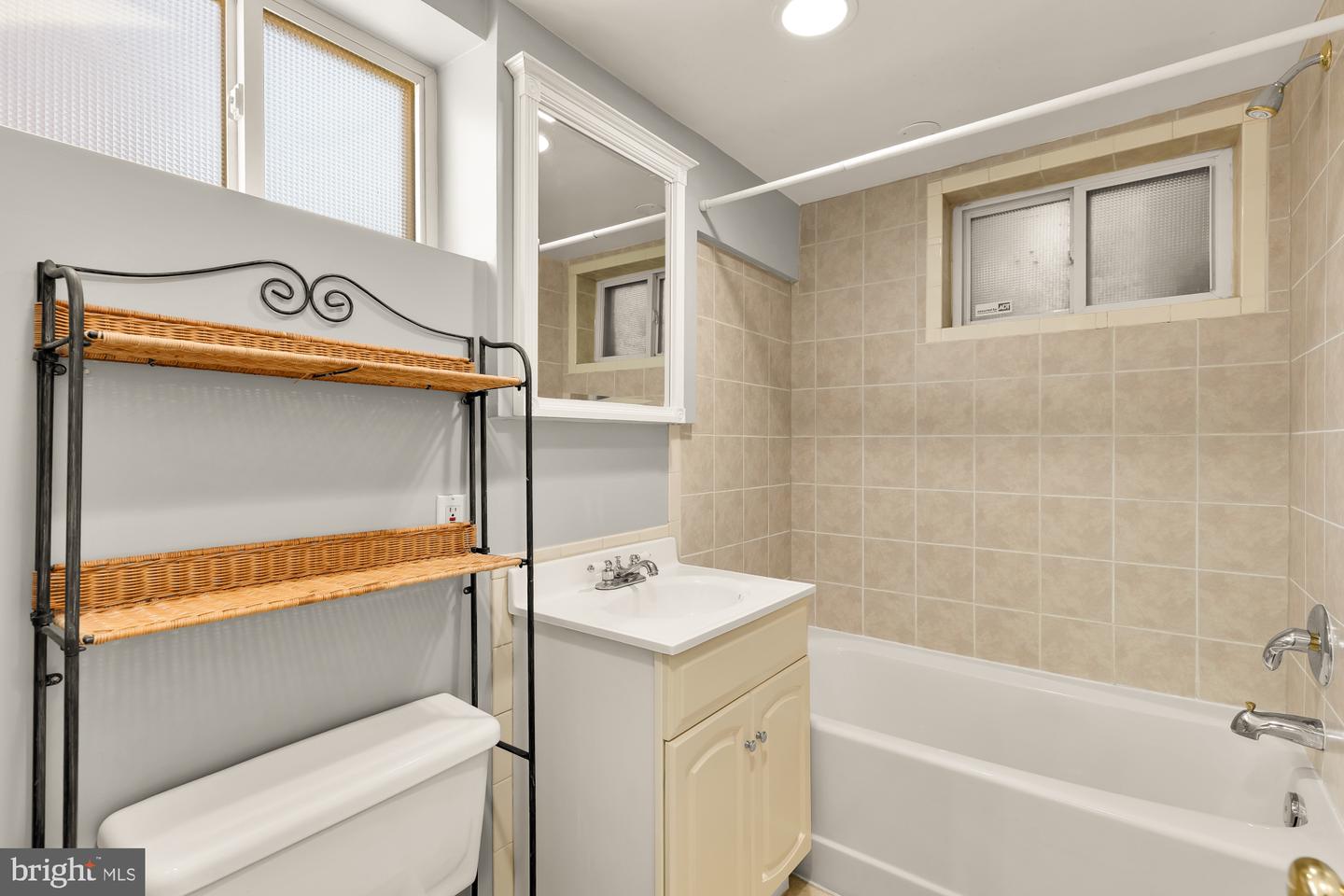 3805 17TH ST NE, WASHINGTON, District Of Columbia 20018, 3 Bedrooms Bedrooms, ,3 BathroomsBathrooms,Residential,For sale,3805 17TH ST NE,DCDC2242138 MLS # DCDC2242138