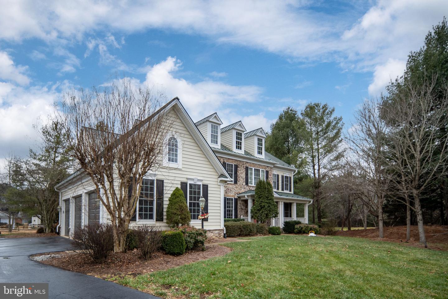 10922 CHATHAM RIDGE WAY, SPOTSYLVANIA, Virginia 22551, 5 Bedrooms Bedrooms, ,4 BathroomsBathrooms,Residential,For sale,10922 CHATHAM RIDGE WAY,VASP2038744 MLS # VASP2038744
