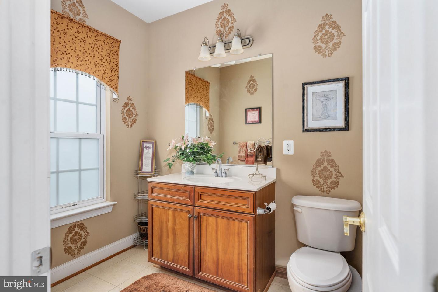 10922 CHATHAM RIDGE WAY, SPOTSYLVANIA, Virginia 22551, 5 Bedrooms Bedrooms, ,4 BathroomsBathrooms,Residential,For sale,10922 CHATHAM RIDGE WAY,VASP2038744 MLS # VASP2038744