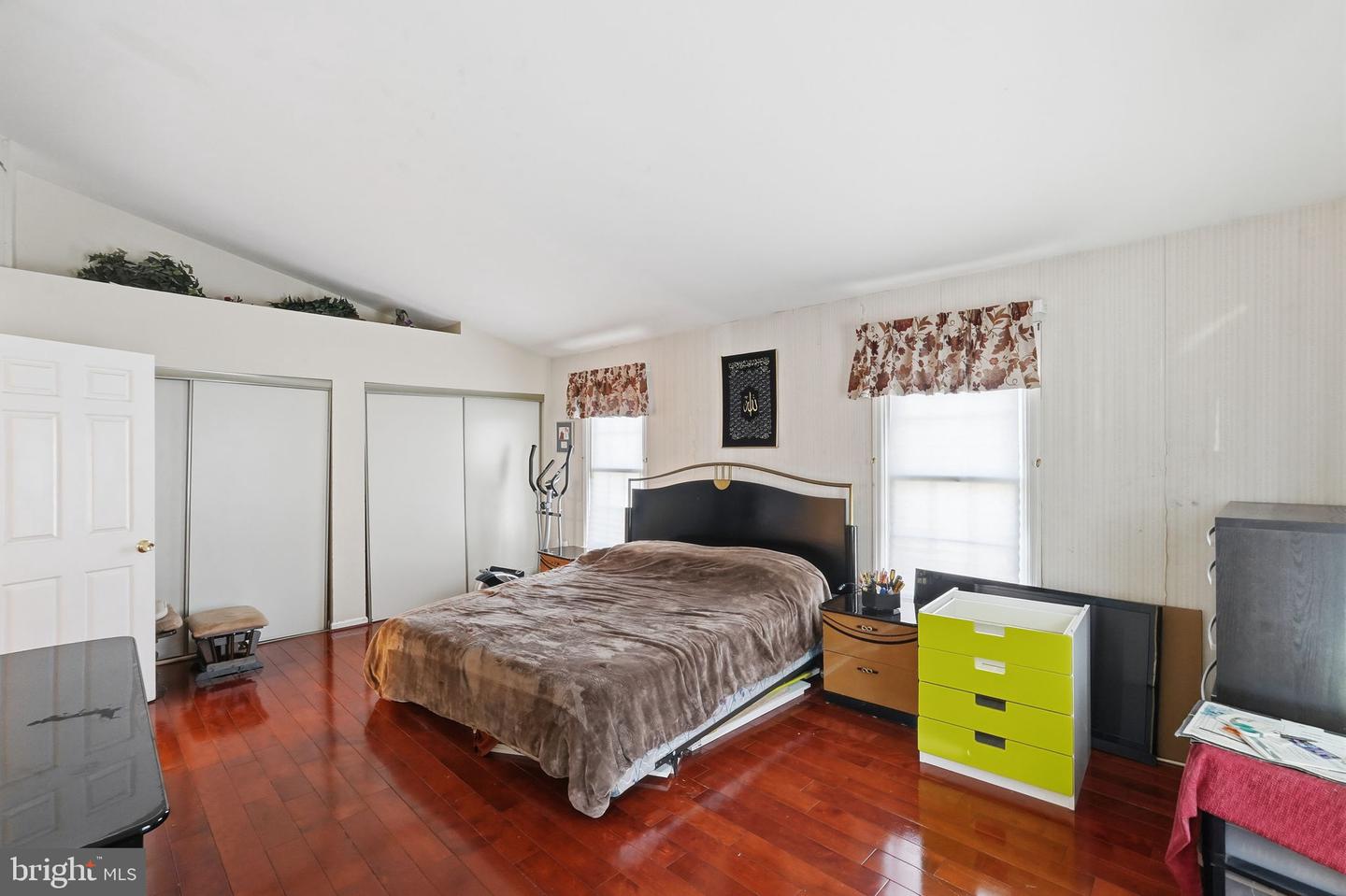 5810 APSLEY HOUSE CT, ALEXANDRIA, Virginia 22310, 3 Bedrooms Bedrooms, ,3 BathroomsBathrooms,Residential,For sale,5810 APSLEY HOUSE CT,VAFX2286556 MLS # VAFX2286556