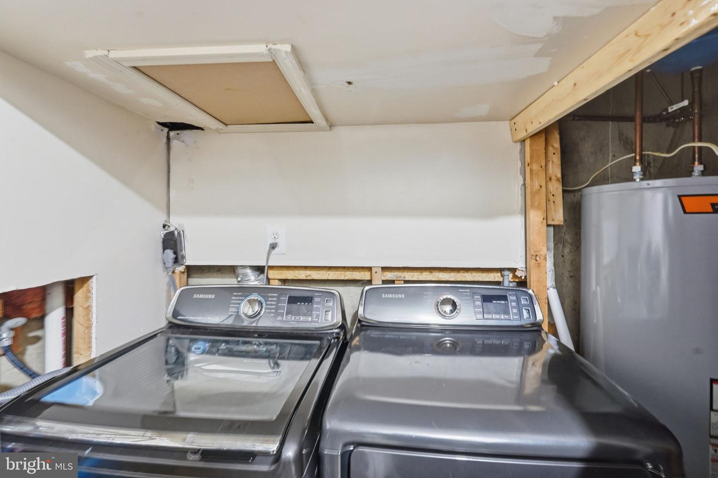 5810 APSLEY HOUSE CT, ALEXANDRIA, Virginia 22310, 3 Bedrooms Bedrooms, ,3 BathroomsBathrooms,Residential,For sale,5810 APSLEY HOUSE CT,VAFX2286556 MLS # VAFX2286556