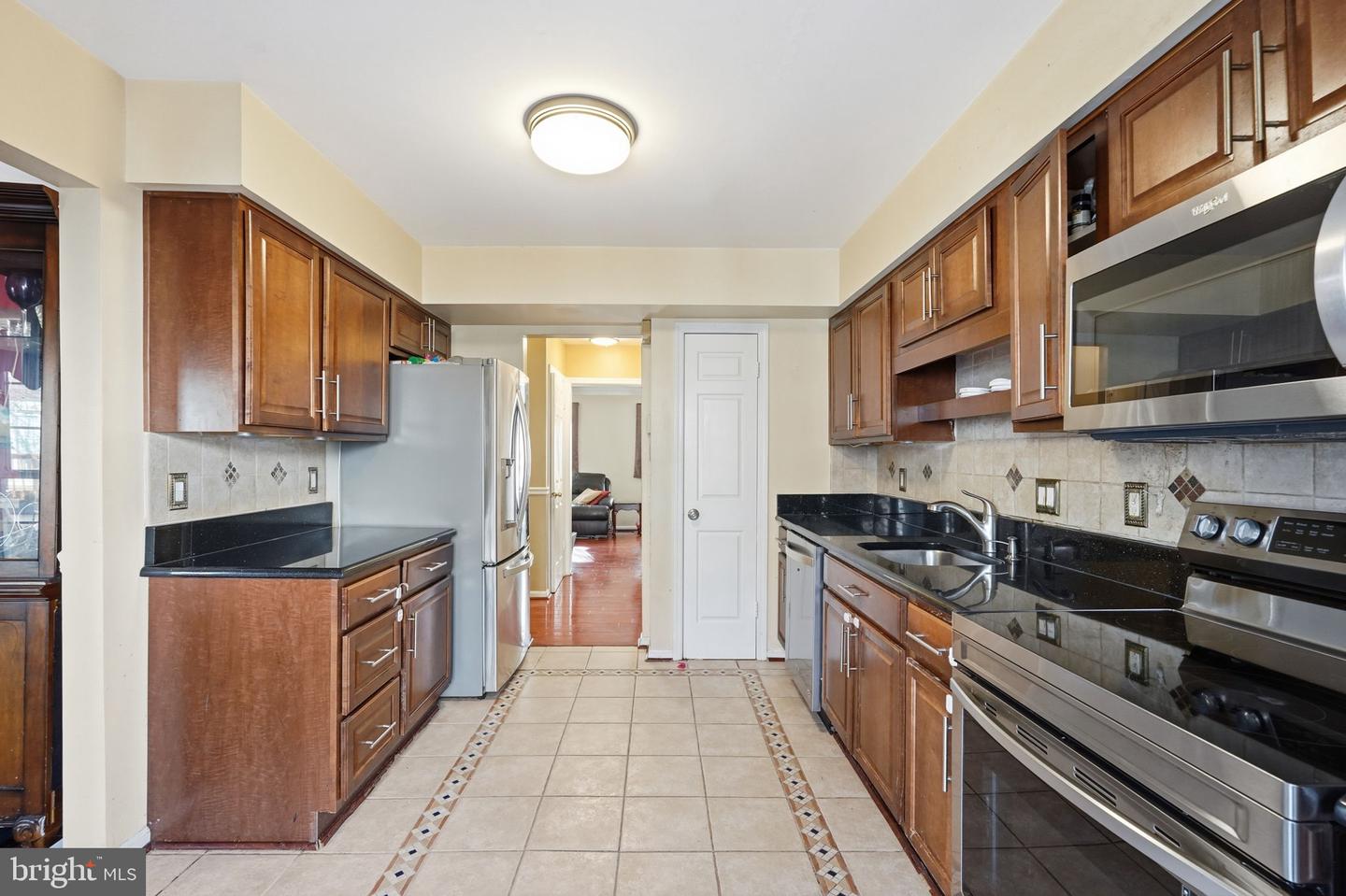 5810 APSLEY HOUSE CT, ALEXANDRIA, Virginia 22310, 3 Bedrooms Bedrooms, ,3 BathroomsBathrooms,Residential,For sale,5810 APSLEY HOUSE CT,VAFX2286556 MLS # VAFX2286556