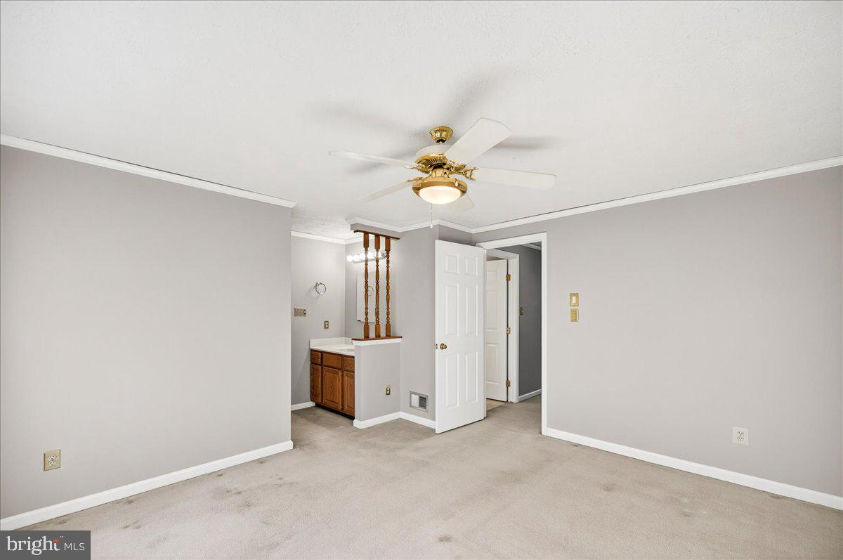 605 RIDGECREST CT, STAFFORD, Virginia 22554, 3 Bedrooms Bedrooms, ,2 BathroomsBathrooms,Residential,For sale,605 RIDGECREST CT,VAST2045366 MLS # VAST2045366