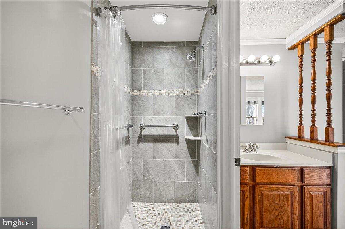 605 RIDGECREST CT, STAFFORD, Virginia 22554, 3 Bedrooms Bedrooms, ,2 BathroomsBathrooms,Residential,For sale,605 RIDGECREST CT,VAST2045366 MLS # VAST2045366