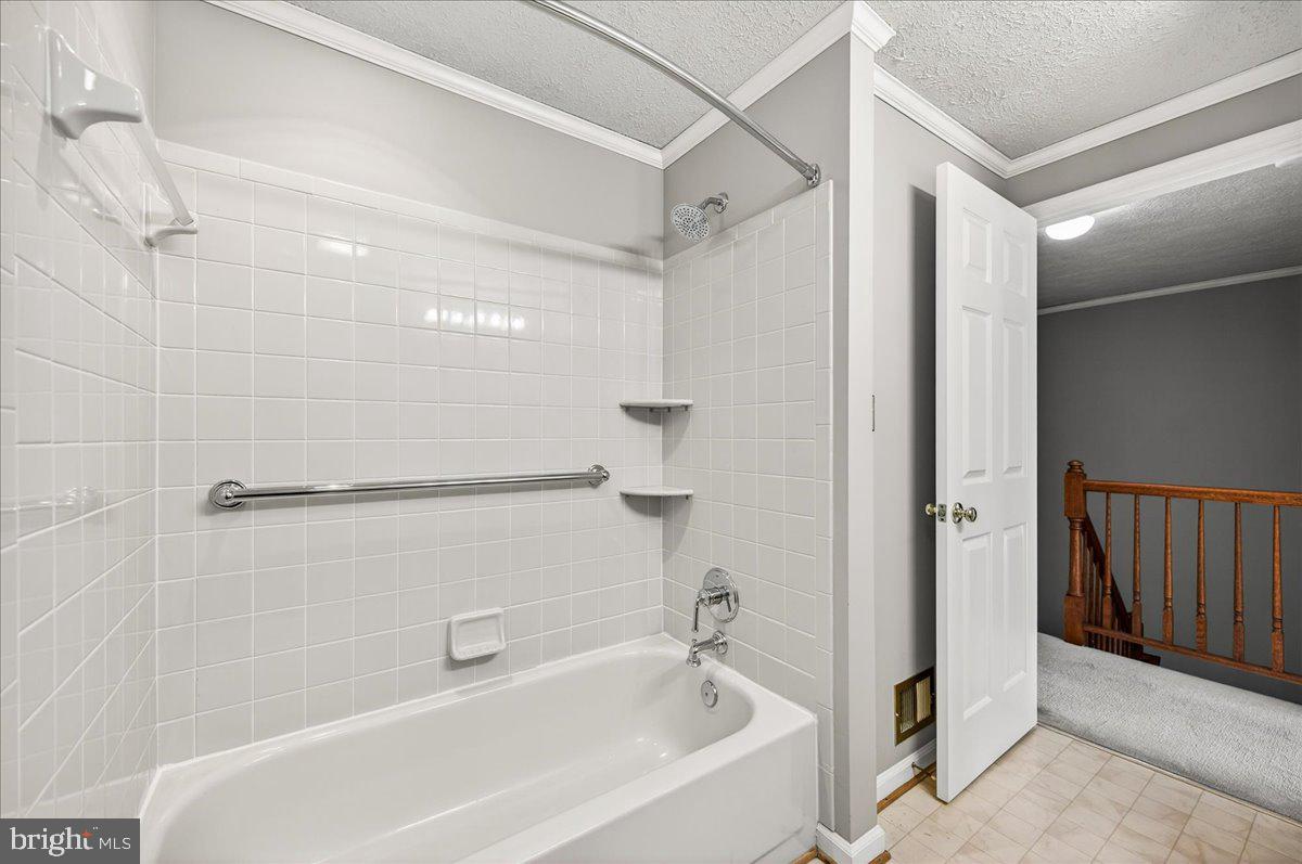 605 RIDGECREST CT, STAFFORD, Virginia 22554, 3 Bedrooms Bedrooms, ,2 BathroomsBathrooms,Residential,For sale,605 RIDGECREST CT,VAST2045366 MLS # VAST2045366