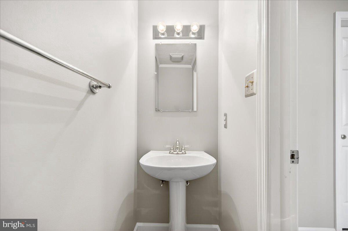 605 RIDGECREST CT, STAFFORD, Virginia 22554, 3 Bedrooms Bedrooms, ,2 BathroomsBathrooms,Residential,For sale,605 RIDGECREST CT,VAST2045366 MLS # VAST2045366