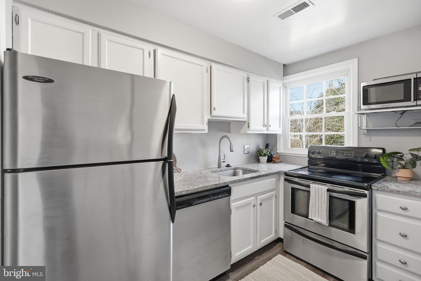 2900 13TH RD S #201, ARLINGTON, Virginia 22204, 1 Bedroom Bedrooms, ,1 BathroomBathrooms,Residential,For sale,2900 13TH RD S #201,VAAR2067928 MLS # VAAR2067928 2900 13TH RD S #201, ARLINGTON, Virginia 22204, 1 Bedroom Bedrooms, ,1 BathroomBathrooms,Residential,For sale,2900 13TH RD S #201,VAAR2067928 MLS # VAAR2067928