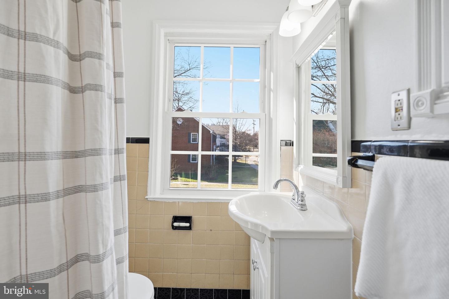 2900 13TH RD S #201, ARLINGTON, Virginia 22204, 1 Bedroom Bedrooms, ,1 BathroomBathrooms,Residential,For sale,2900 13TH RD S #201,VAAR2067928 MLS # VAAR2067928 2900 13TH RD S #201, ARLINGTON, Virginia 22204, 1 Bedroom Bedrooms, ,1 BathroomBathrooms,Residential,For sale,2900 13TH RD S #201,VAAR2067928 MLS # VAAR2067928