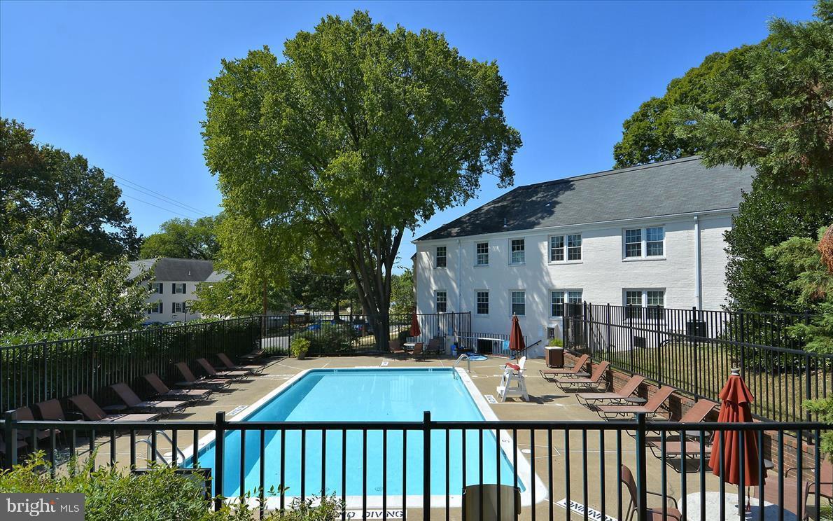 2900 13TH RD S #201, ARLINGTON, Virginia 22204, 1 Bedroom Bedrooms, ,1 BathroomBathrooms,Residential,For sale,2900 13TH RD S #201,VAAR2067928 MLS # VAAR2067928 2900 13TH RD S #201, ARLINGTON, Virginia 22204, 1 Bedroom Bedrooms, ,1 BathroomBathrooms,Residential,For sale,2900 13TH RD S #201,VAAR2067928 MLS # VAAR2067928