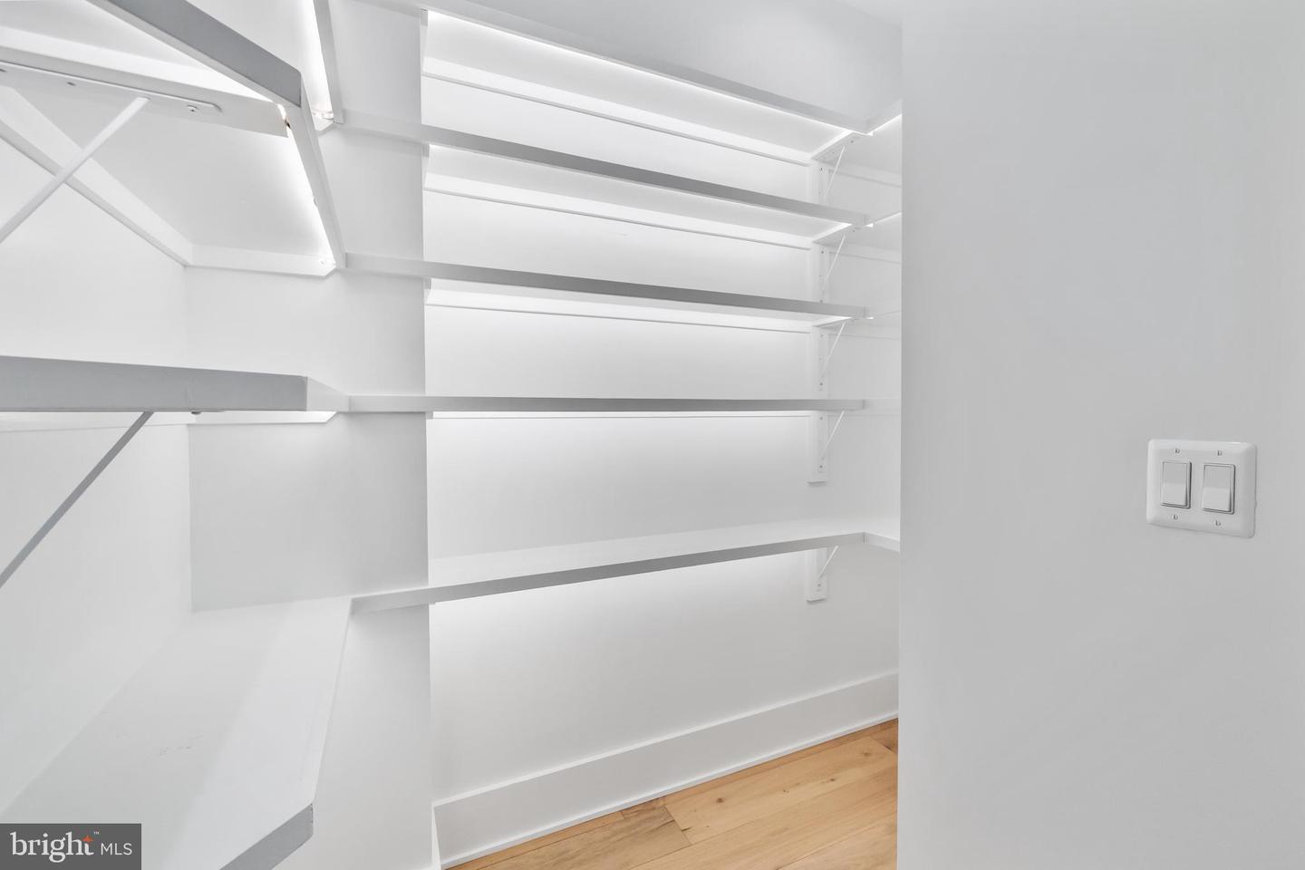 2855 OAK KNOLL DR, FALLS CHURCH, Virginia 22042, 6 Bedrooms Bedrooms, ,6 BathroomsBathrooms,Residential,For sale,2855 OAK KNOLL DR,VAFX2286658 MLS # VAFX2286658 2855 OAK KNOLL DR, FALLS CHURCH, Virginia 22042, 6 Bedrooms Bedrooms, ,6 BathroomsBathrooms,Residential,For sale,2855 OAK KNOLL DR,VAFX2286658 MLS # VAFX2286658