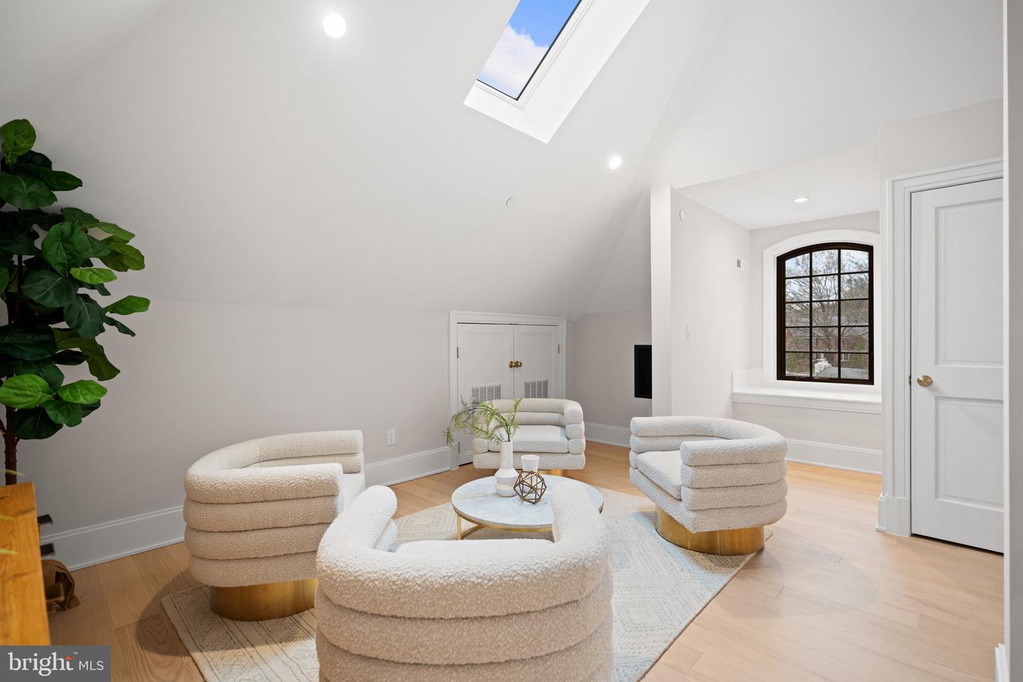 5125 UPTON ST NW, WASHINGTON, District Of Columbia 20016, 6 Bedrooms Bedrooms, ,7 BathroomsBathrooms,Residential,For sale,5125 UPTON ST NW,DCDC2242358 MLS # DCDC2242358