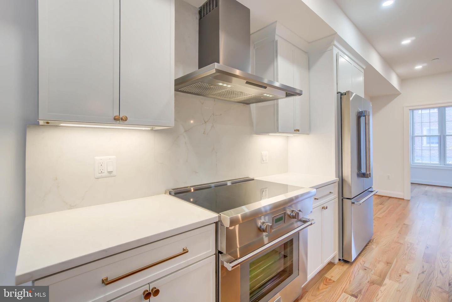 2910 18TH ST NW, WASHINGTON, District Of Columbia 20009, 4 Bedrooms Bedrooms, ,3 BathroomsBathrooms,Residential,For sale,2910 18TH ST NW,DCDC2242368 MLS # DCDC2242368