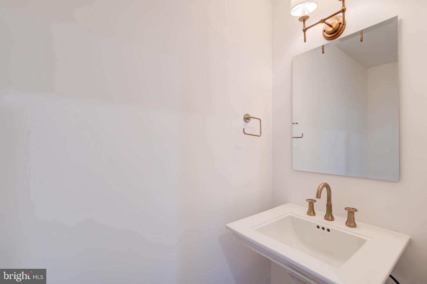 2910 18TH ST NW, WASHINGTON, District Of Columbia 20009, 4 Bedrooms Bedrooms, ,3 BathroomsBathrooms,Residential,For sale,2910 18TH ST NW,DCDC2242368 MLS # DCDC2242368