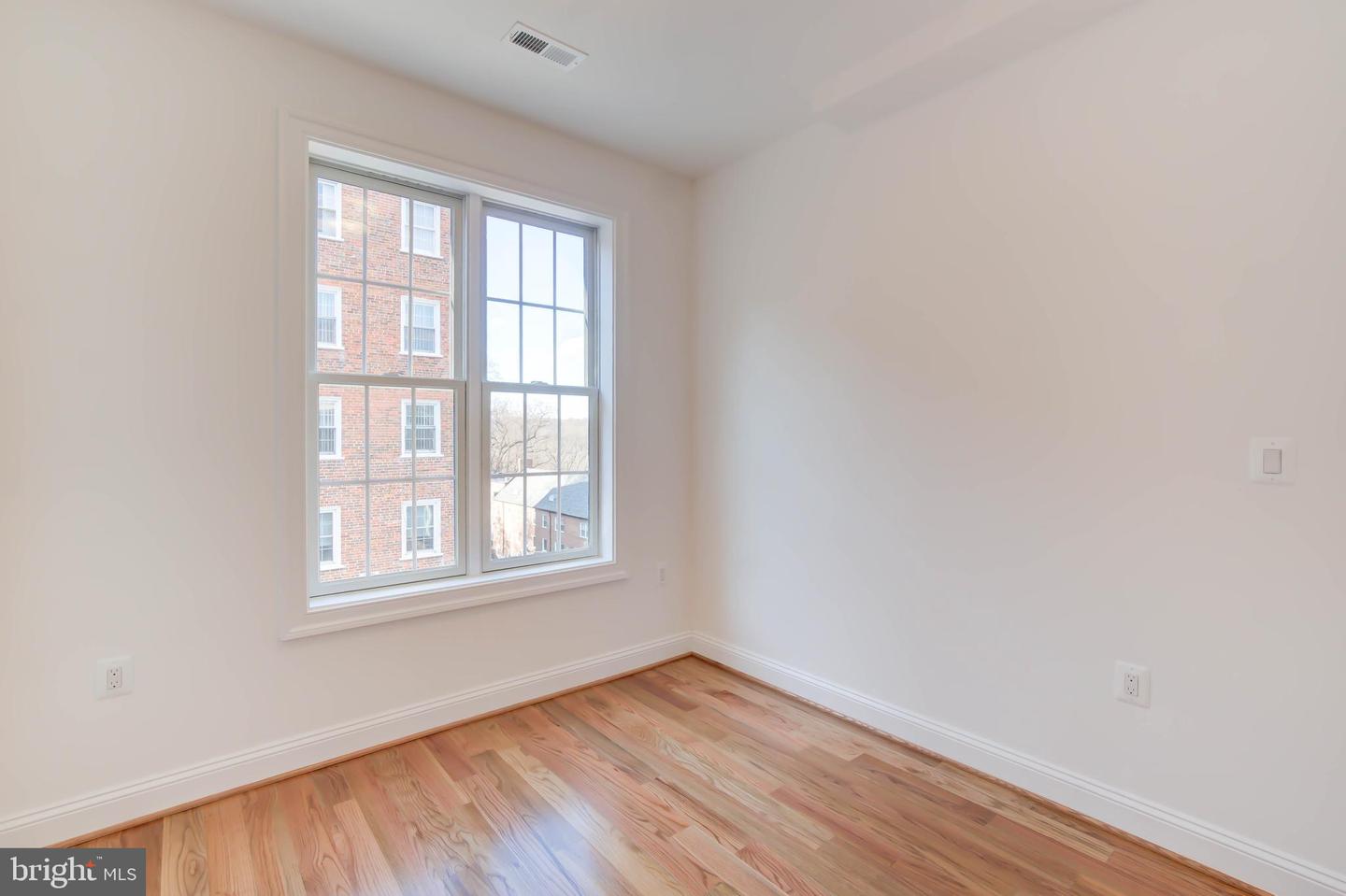 2910 18TH ST NW, WASHINGTON, District Of Columbia 20009, 4 Bedrooms Bedrooms, ,3 BathroomsBathrooms,Residential,For sale,2910 18TH ST NW,DCDC2242368 MLS # DCDC2242368