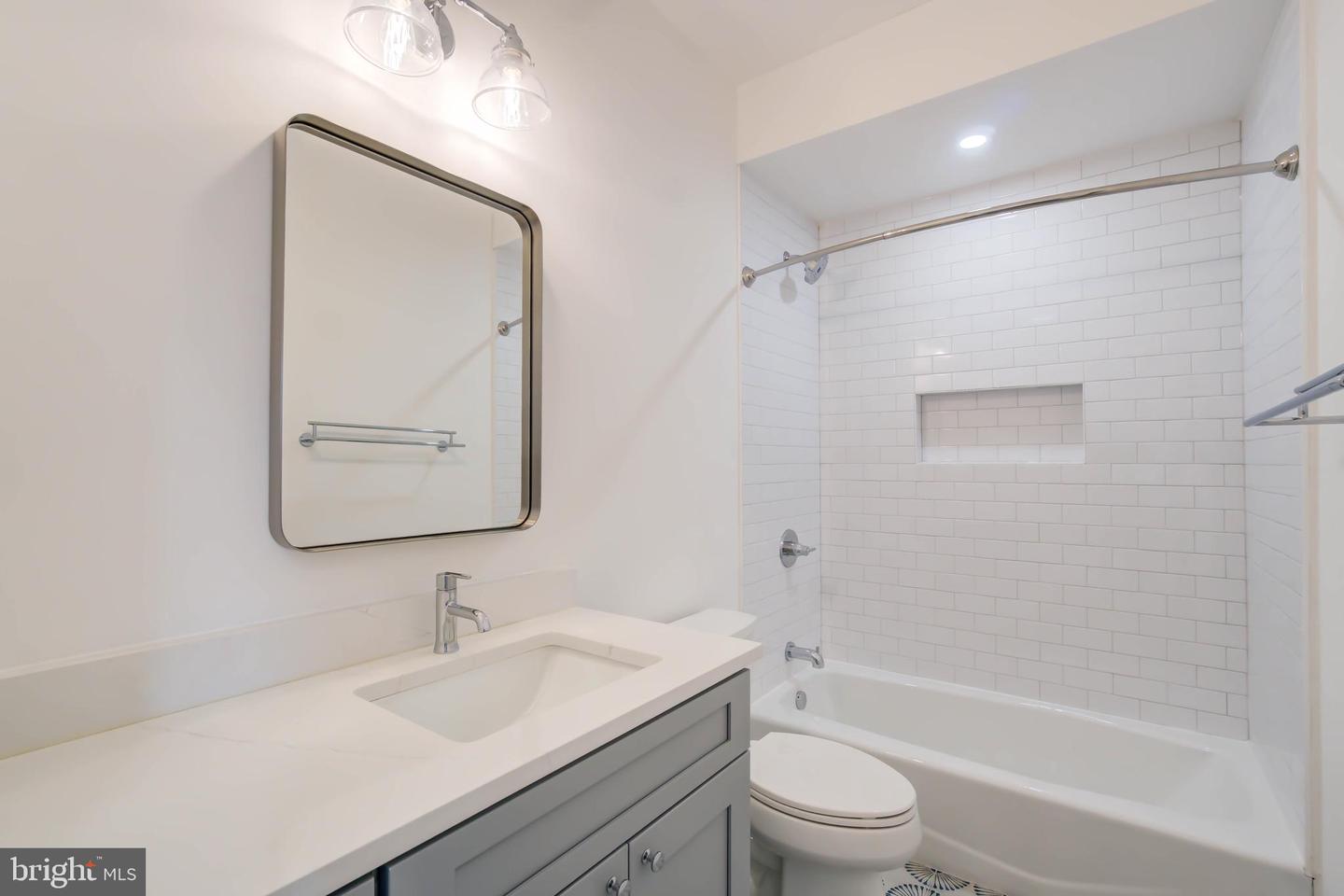 2910 18TH ST NW, WASHINGTON, District Of Columbia 20009, 4 Bedrooms Bedrooms, ,3 BathroomsBathrooms,Residential,For sale,2910 18TH ST NW,DCDC2242368 MLS # DCDC2242368