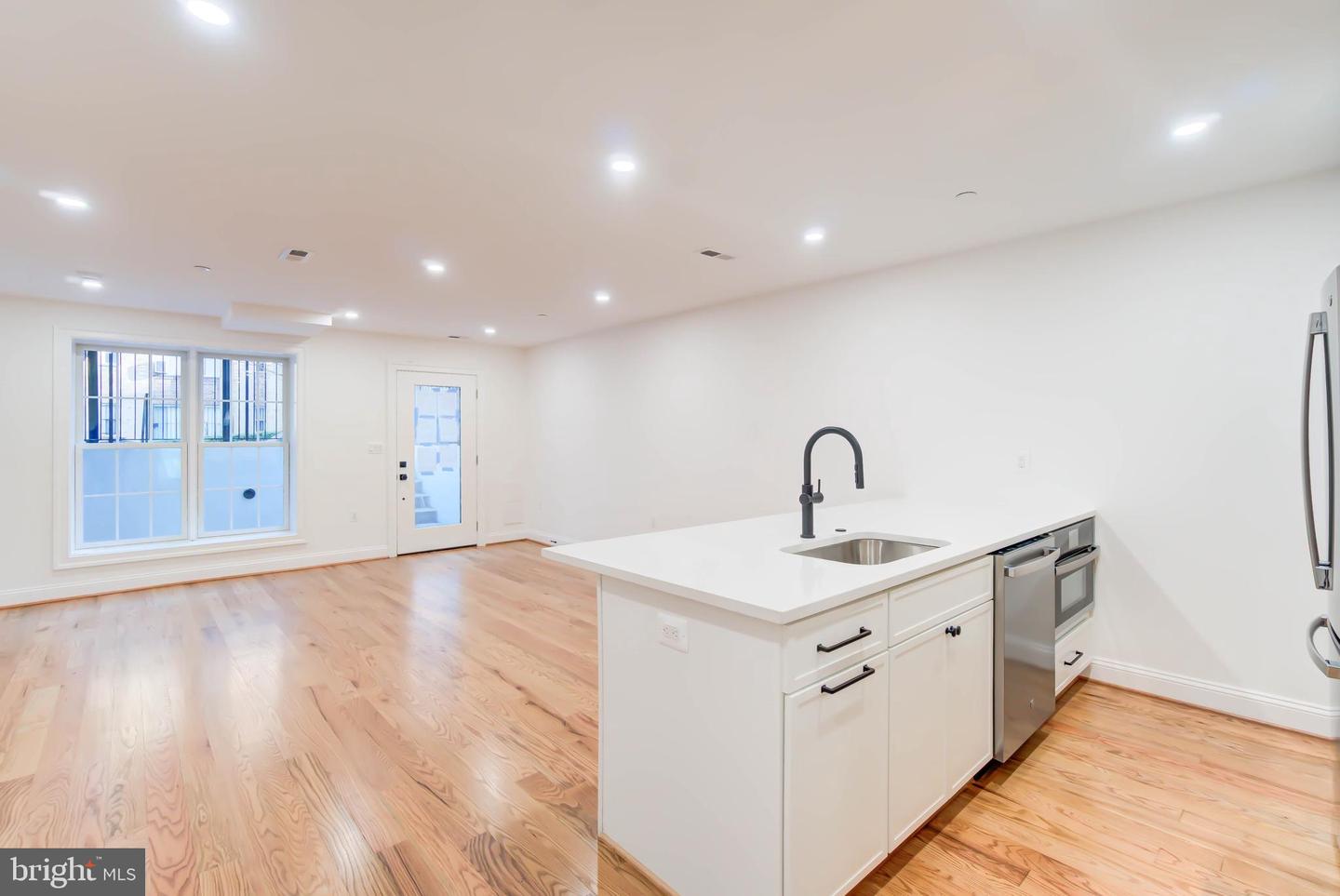 2910 18TH ST NW, WASHINGTON, District Of Columbia 20009, 4 Bedrooms Bedrooms, ,3 BathroomsBathrooms,Residential,For sale,2910 18TH ST NW,DCDC2242368 MLS # DCDC2242368