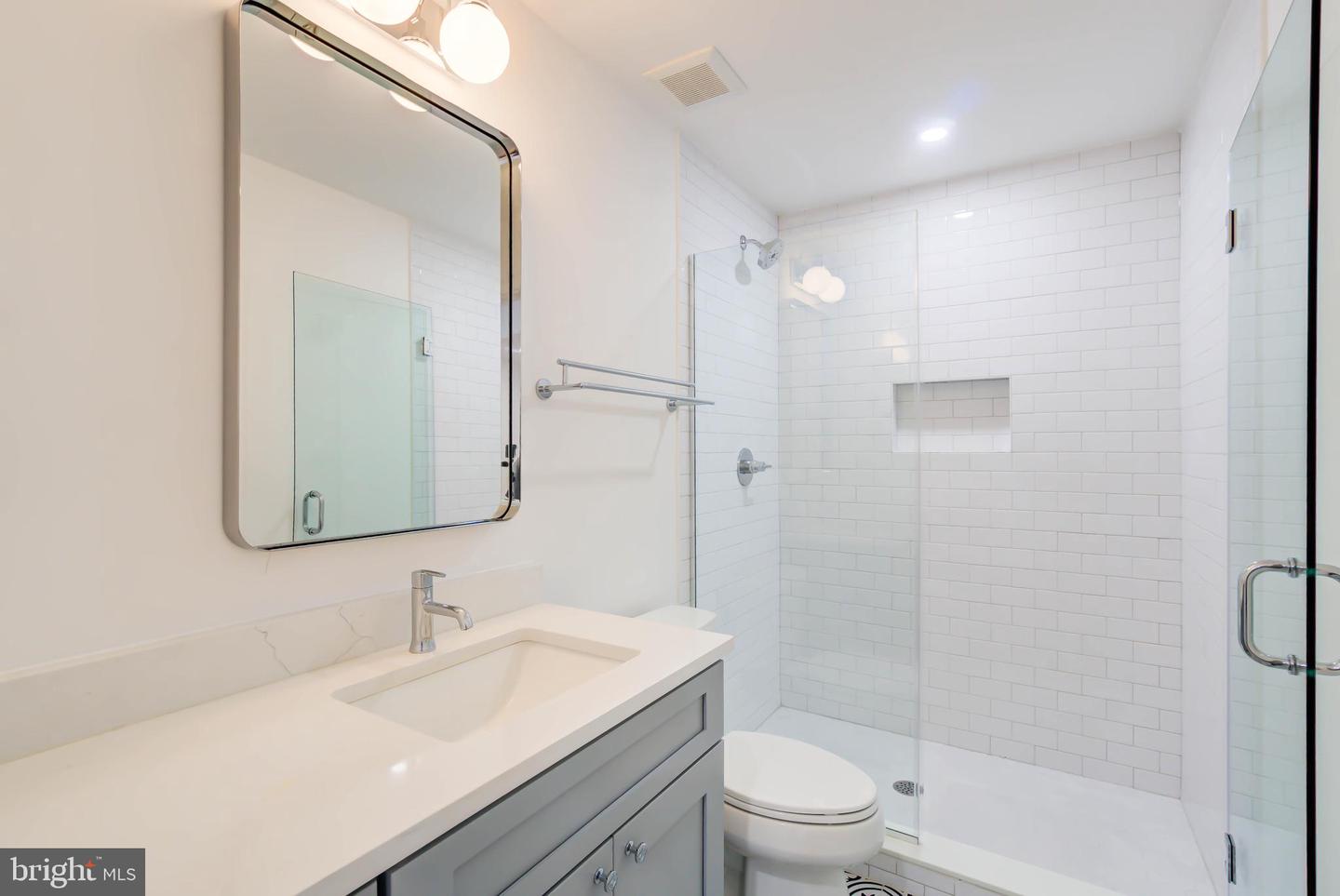 2910 18TH ST NW, WASHINGTON, District Of Columbia 20009, 4 Bedrooms Bedrooms, ,3 BathroomsBathrooms,Residential,For sale,2910 18TH ST NW,DCDC2242368 MLS # DCDC2242368