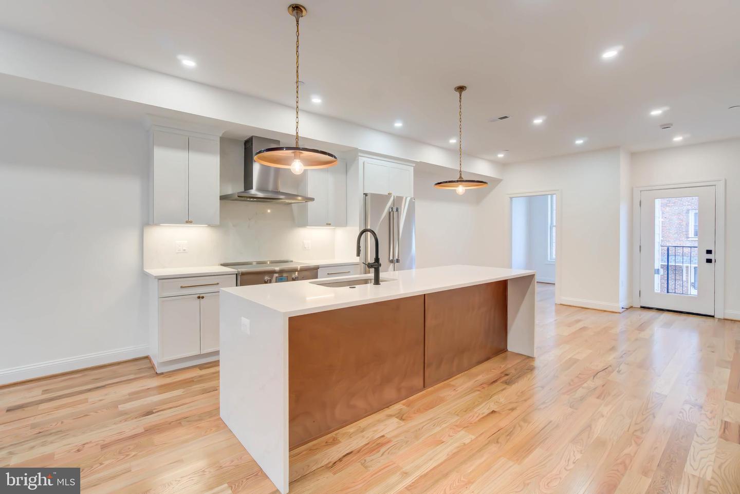 2910 18TH ST NW, WASHINGTON, District Of Columbia 20009, 4 Bedrooms Bedrooms, ,3 BathroomsBathrooms,Residential,For sale,2910 18TH ST NW,DCDC2242368 MLS # DCDC2242368