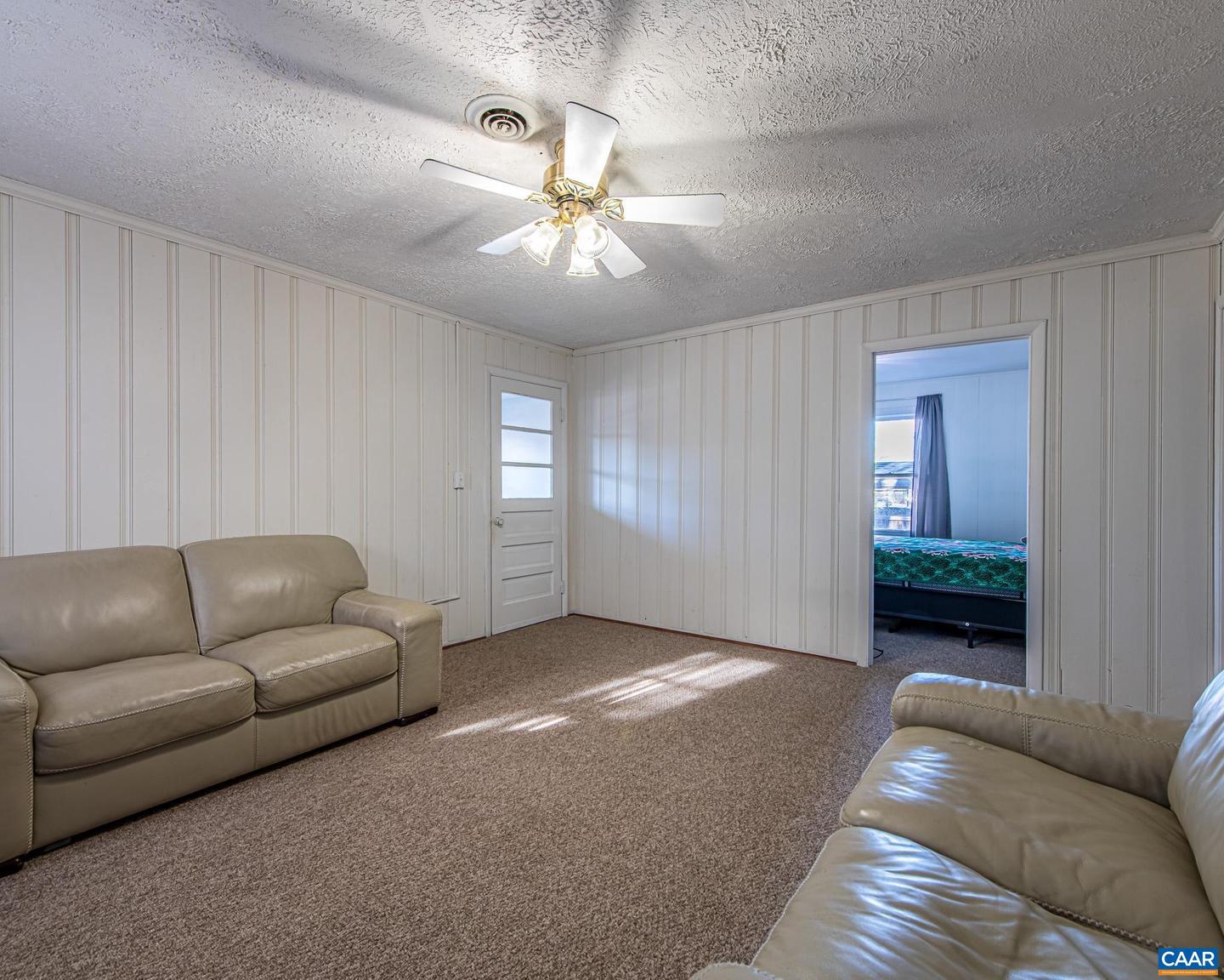 628 N AUGUSTA AVE, WAYNESBORO, Virginia 22980, 2 Bedrooms Bedrooms, ,1 BathroomBathrooms,Residential,For sale,628 N AUGUSTA AVE,672667 MLS # 672667